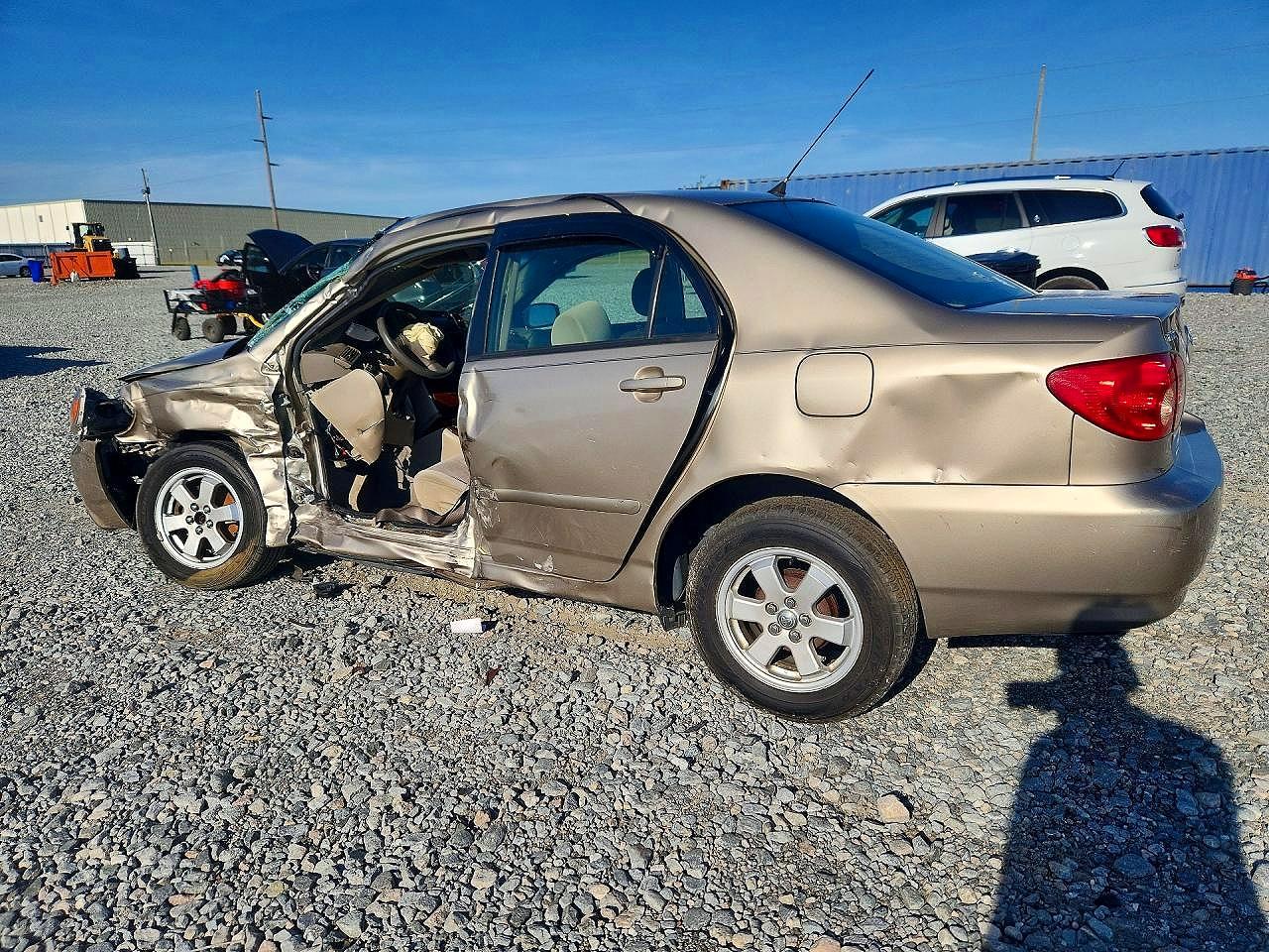 2008 Toyota Corolla Le Золотой vin: 1NXBR32E58Z980656