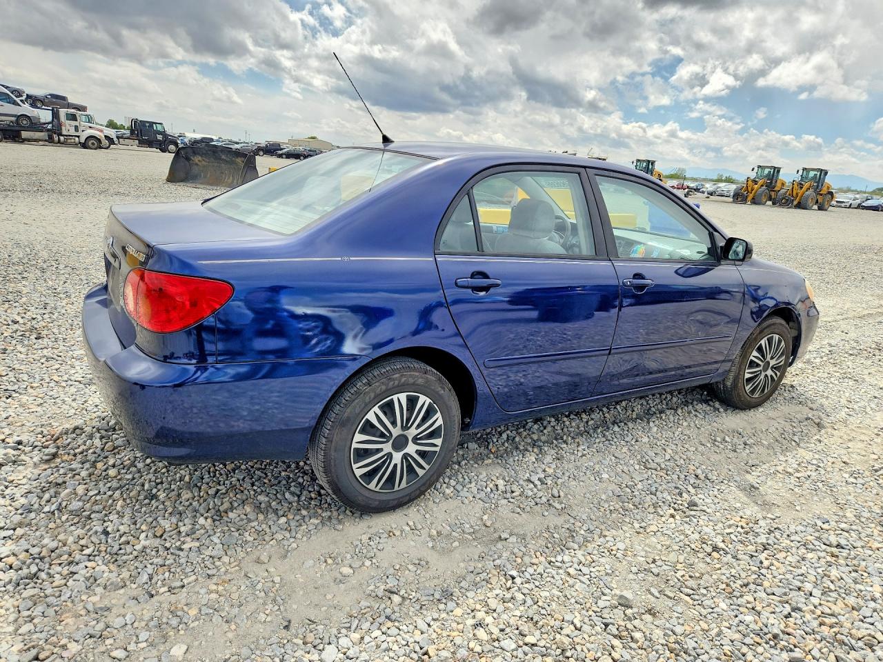 2004 Toyota Corolla Le Blue vin: 1NXBR32E64Z211416