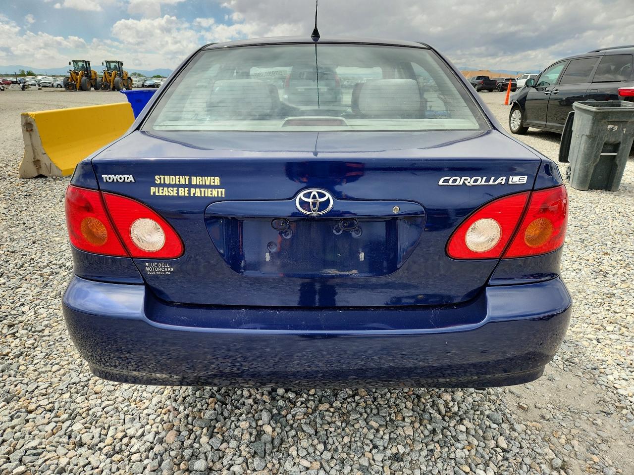 2004 Toyota Corolla Le Blue vin: 1NXBR32E64Z211416