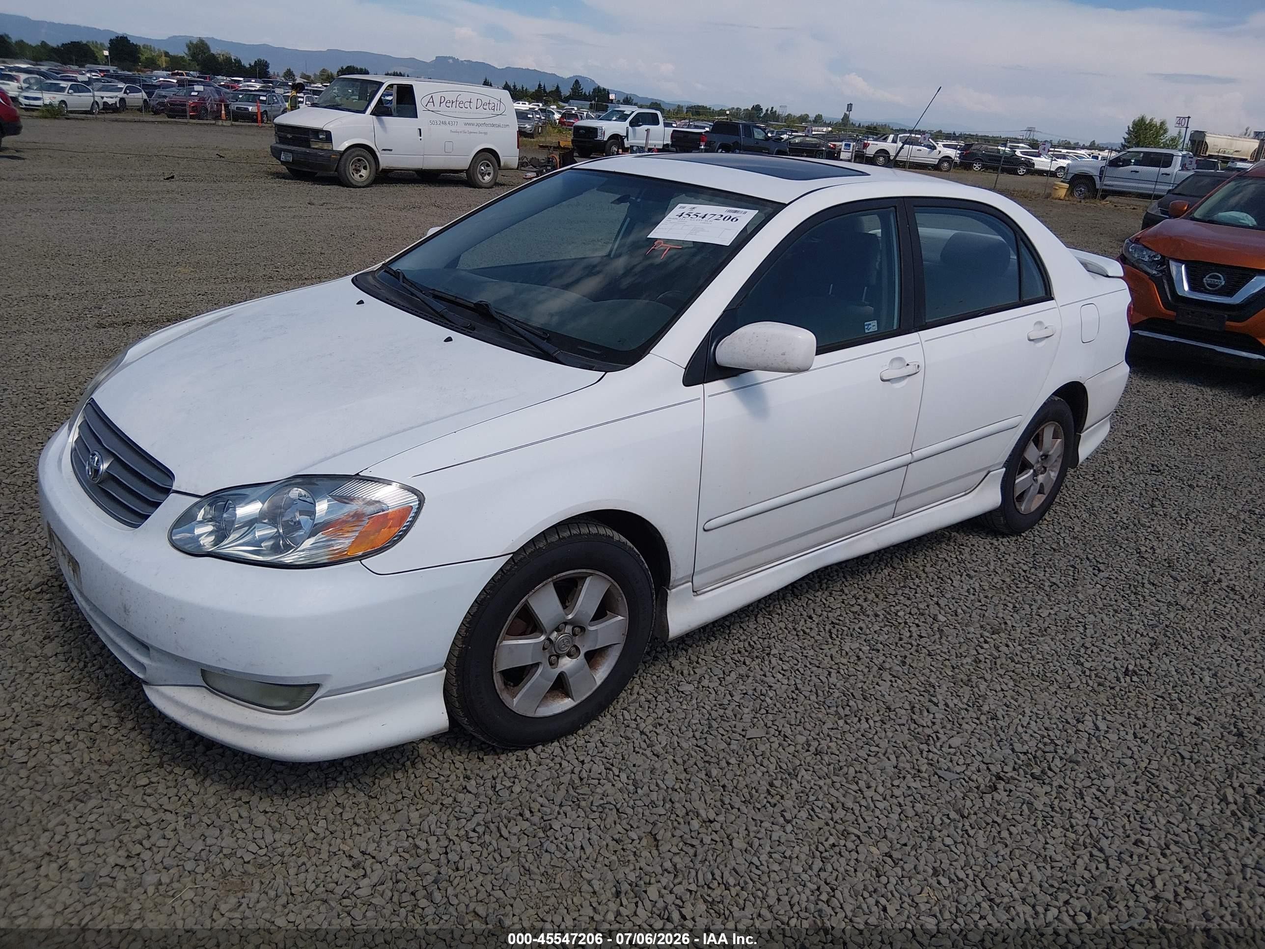 2004 Toyota Corolla S White vin: 1NXBR32E64Z255349