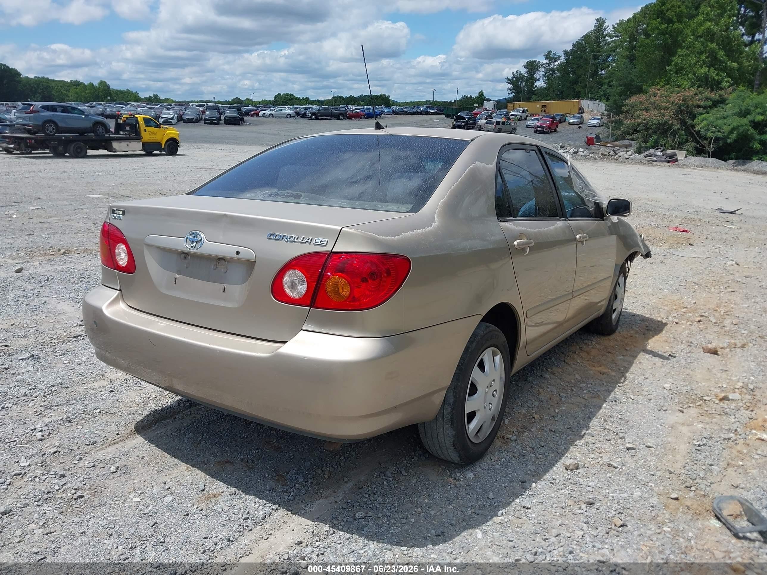 2004 Toyota Corolla Le Gold vin: 1NXBR32E64Z257330