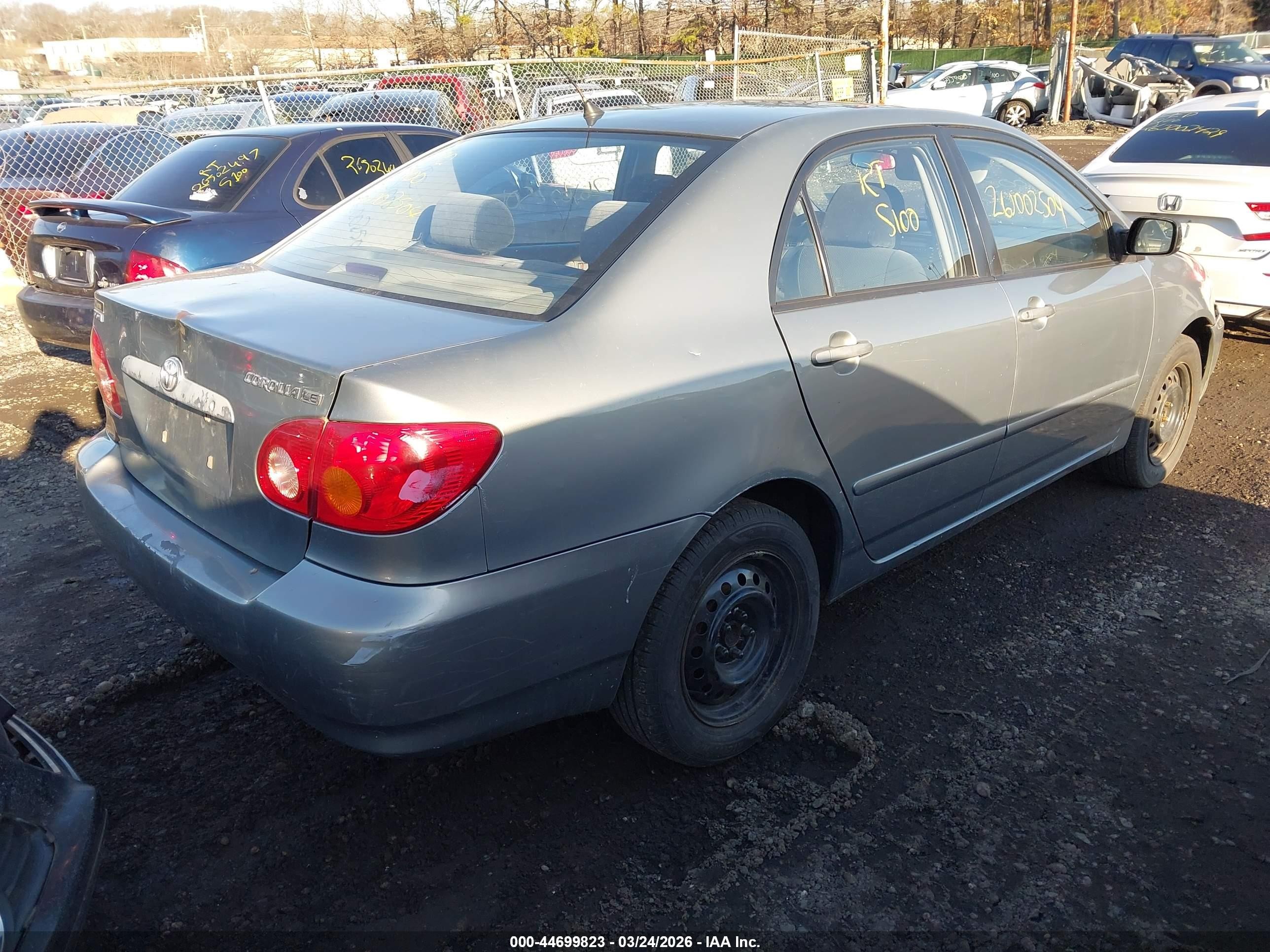 2004 Toyota Corolla Le Gray vin: 1NXBR32E64Z262575