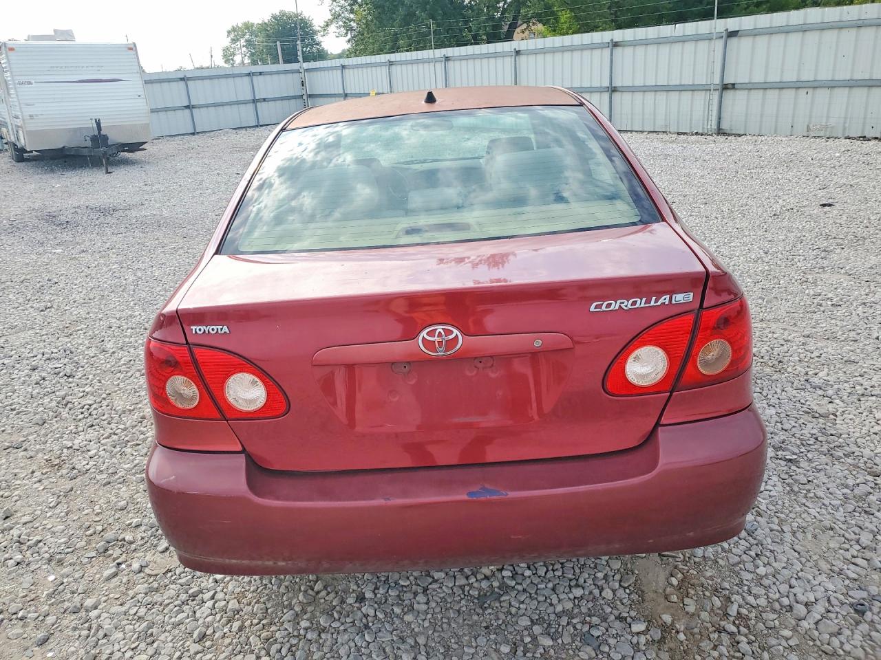 2005 Toyota Corolla Le Red vin: 1NXBR32E65Z344033