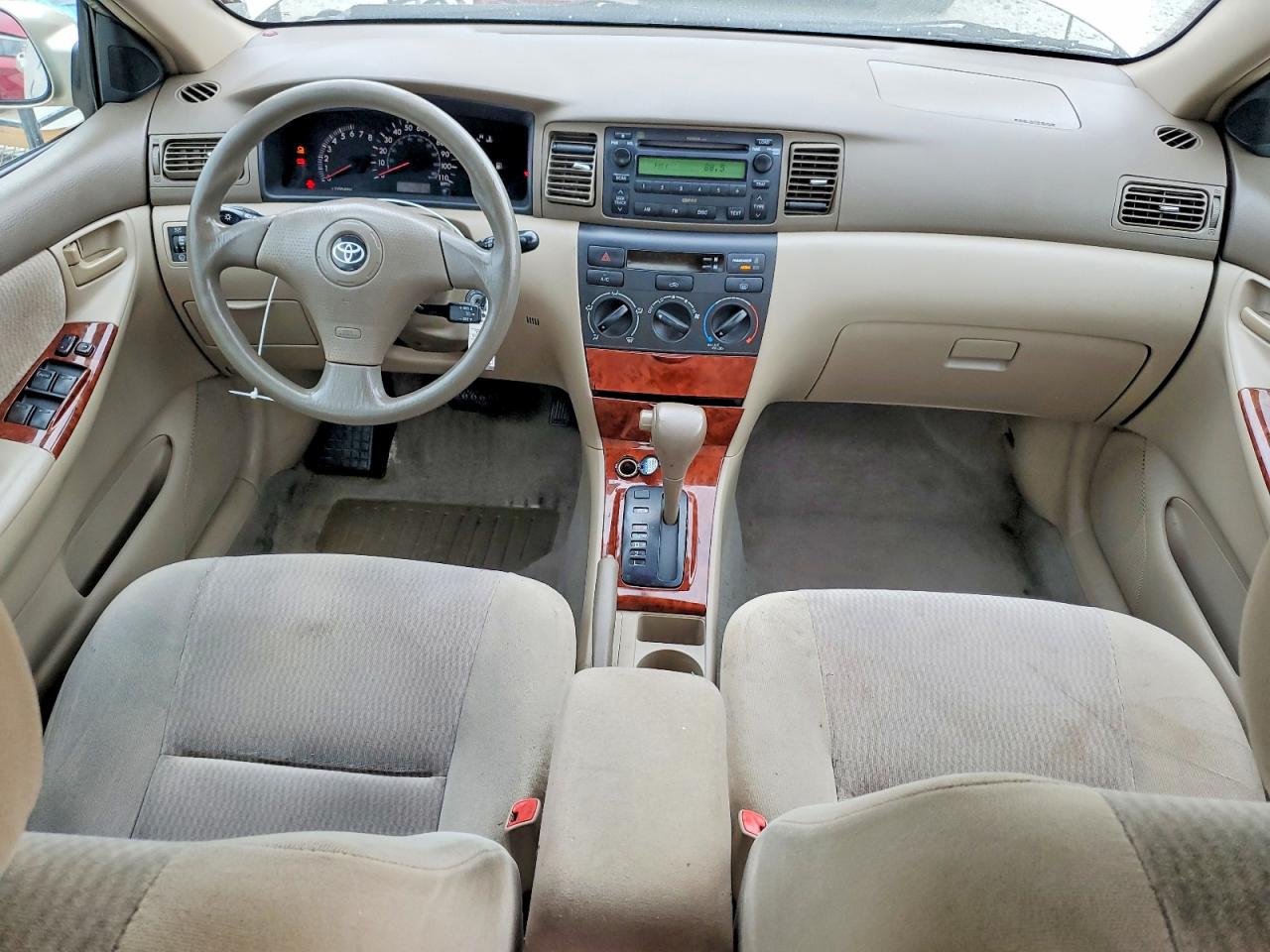 2005 Toyota Corolla Le Gold vin: 1NXBR32E65Z549075