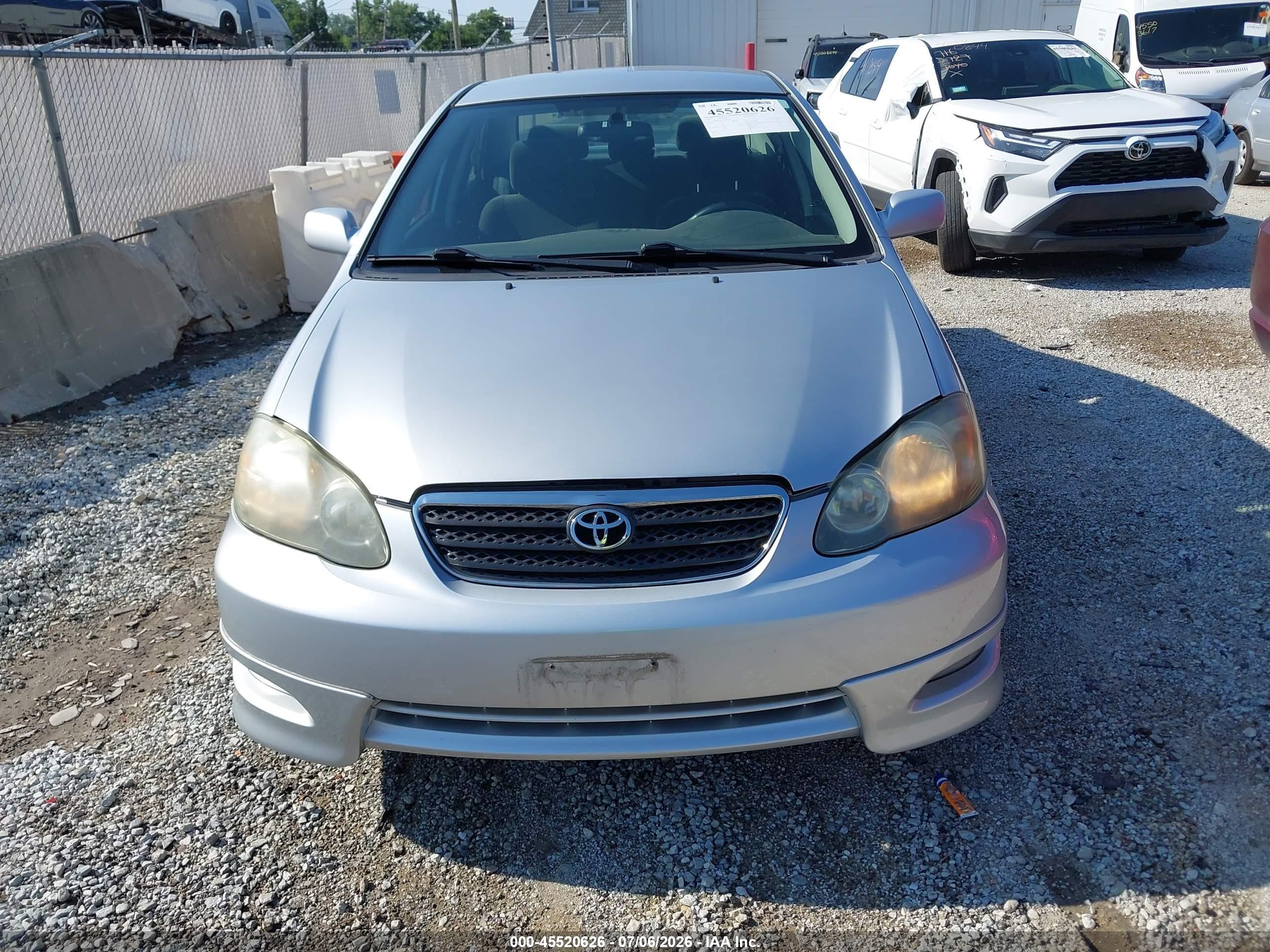 2007 Toyota Corolla S Silver vin: 1NXBR32E67Z825368