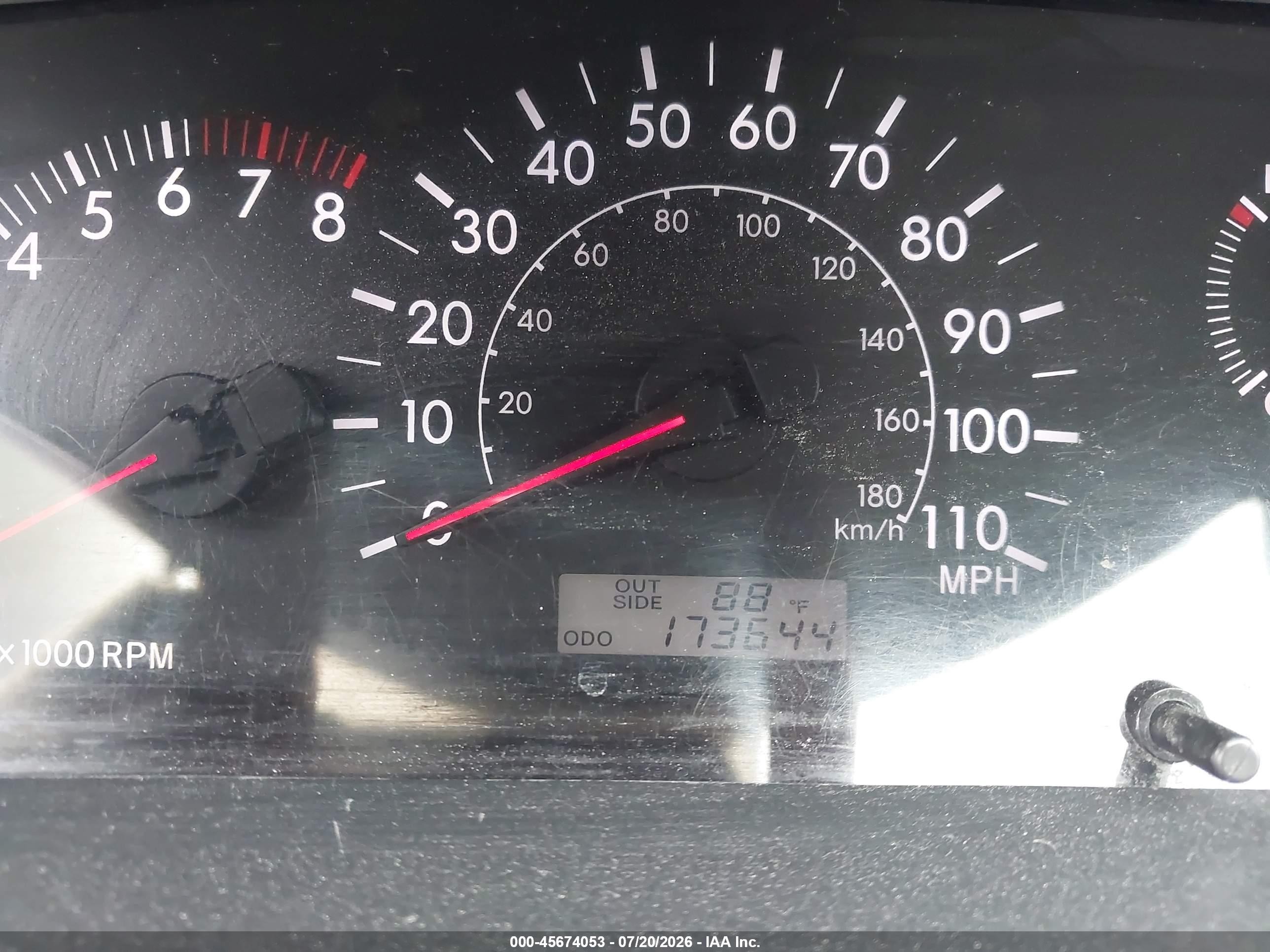 2008 Toyota Corolla Le Silver vin: 1NXBR32E68Z028622