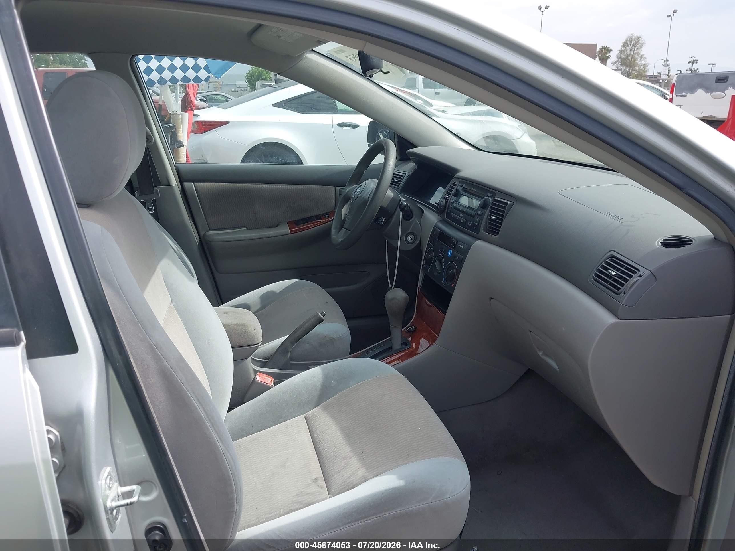 2008 Toyota Corolla Le Silver vin: 1NXBR32E68Z028622