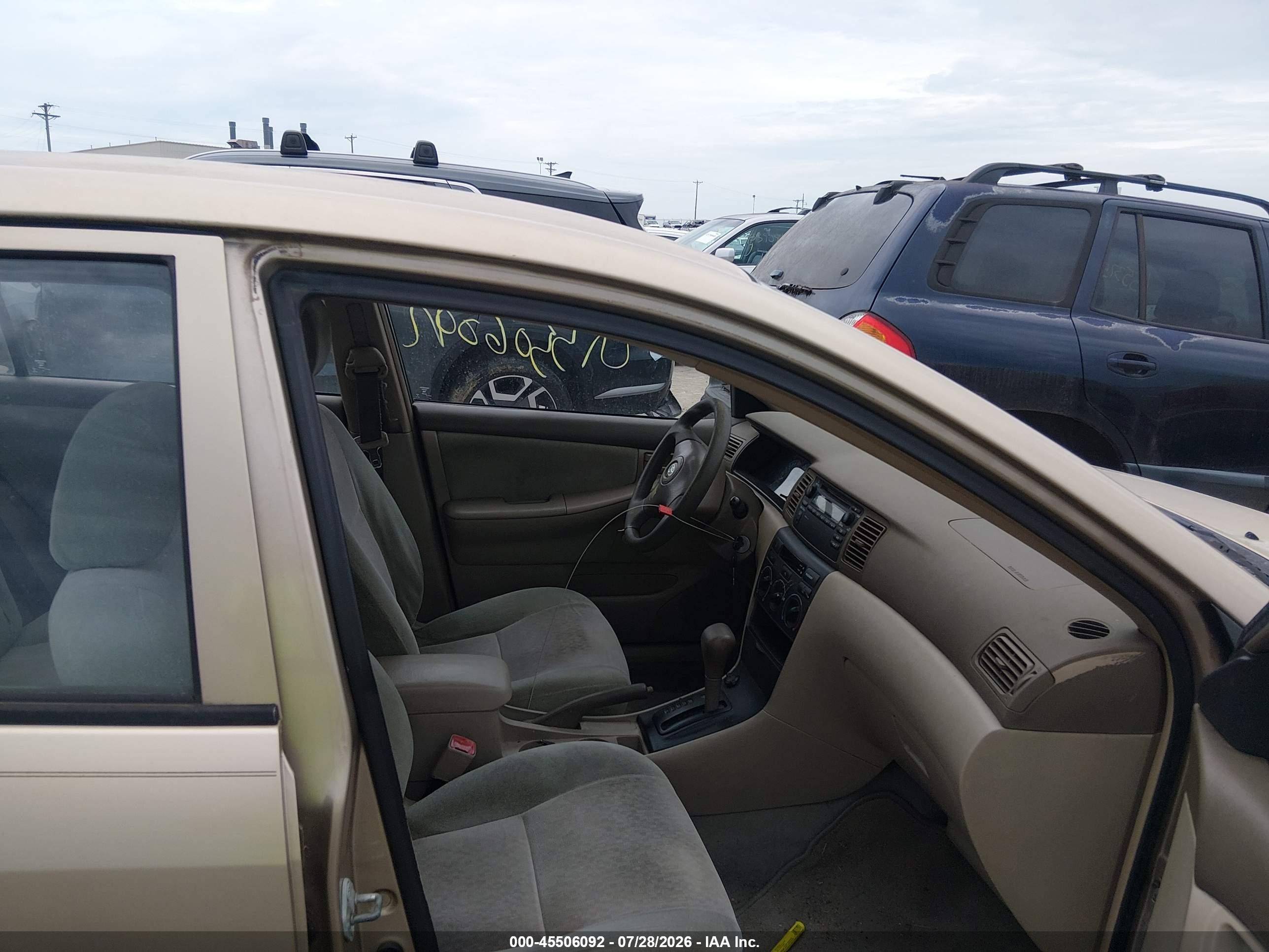2004 Toyota Corolla Ce Gold vin: 1NXBR32E74Z213434