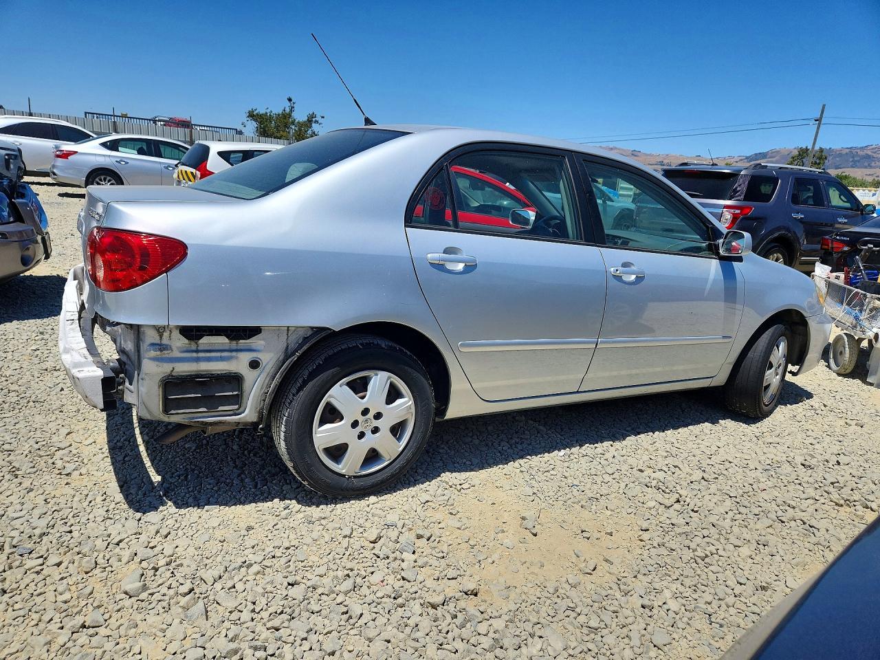 2005 Toyota Corolla Le Silver vin: 1NXBR32E75Z450071