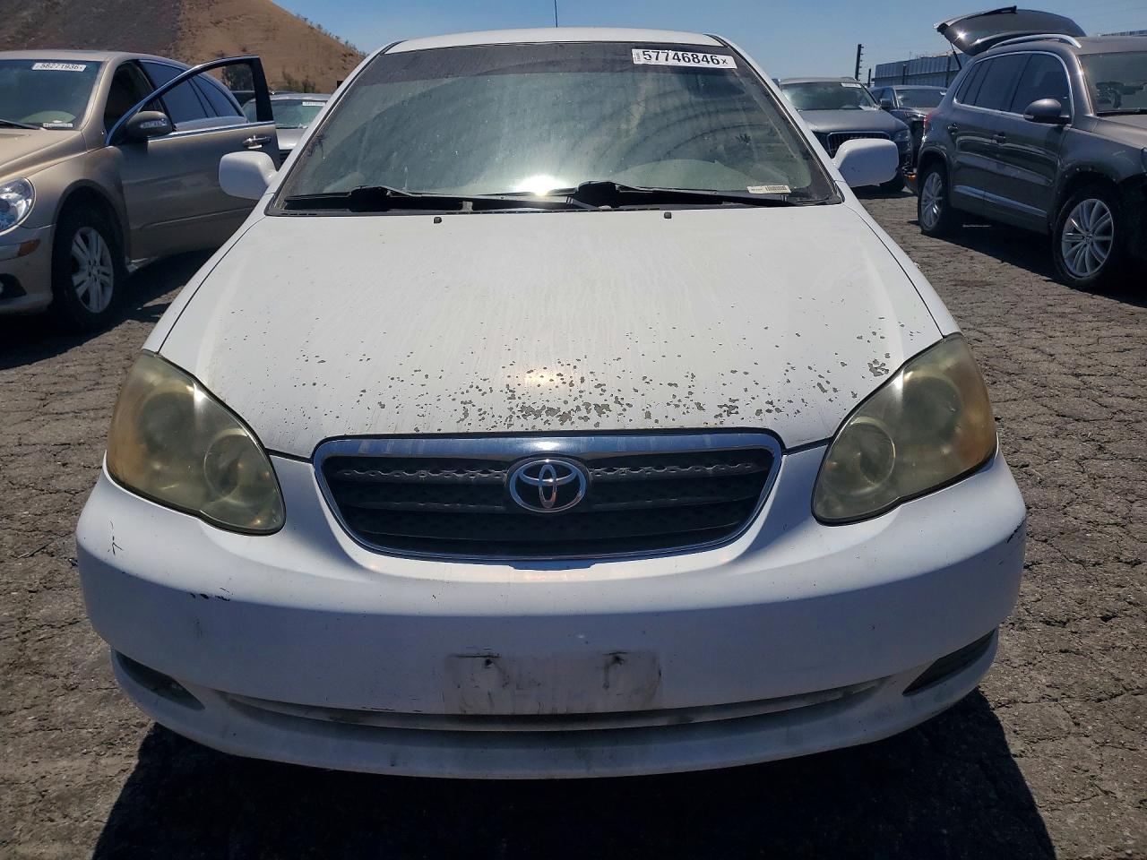 2005 Toyota Corolla Le White vin: 1NXBR32E75Z498301