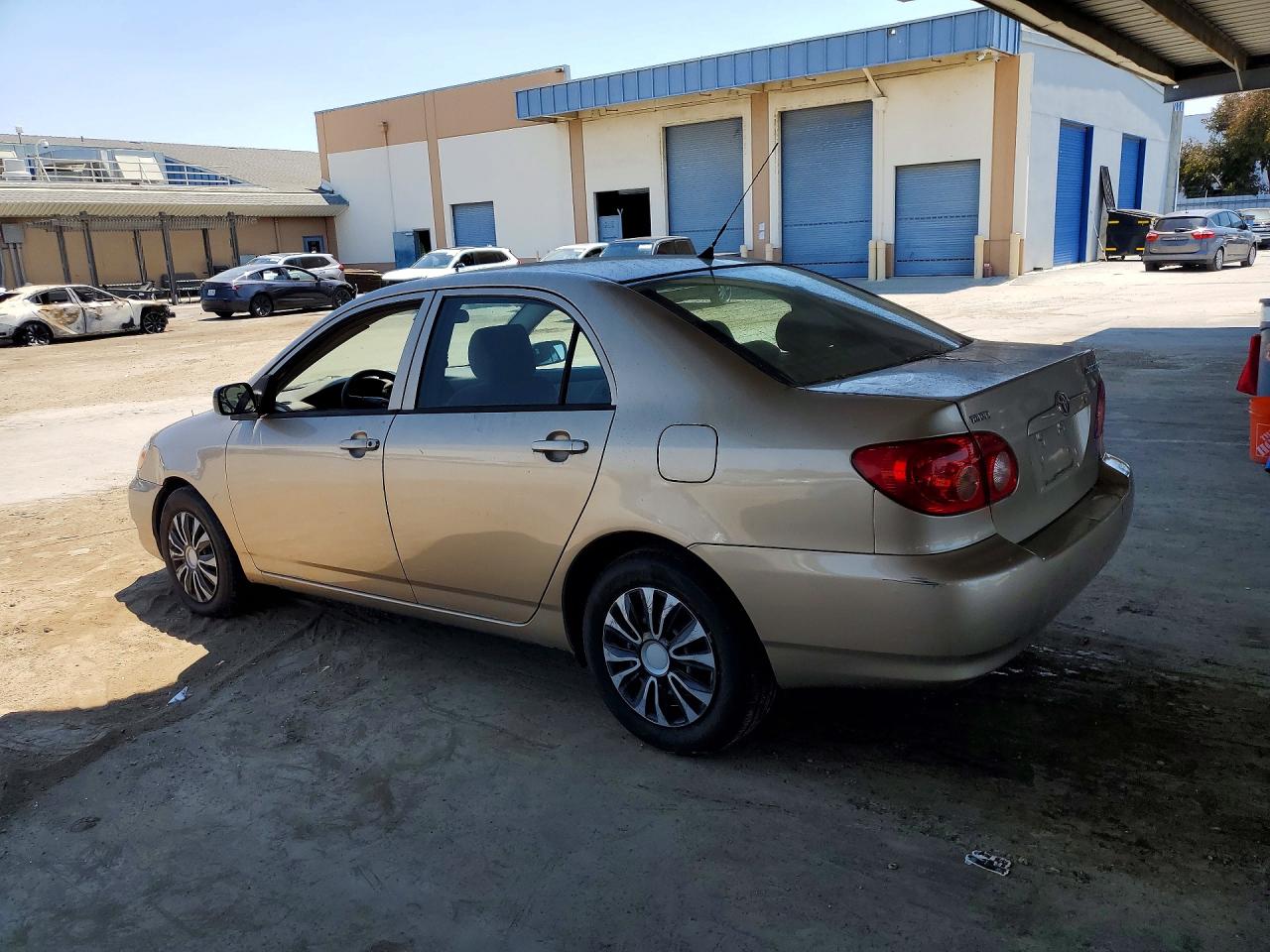 2007 Toyota Corolla Ce Gold vin: 1NXBR32E77Z861490