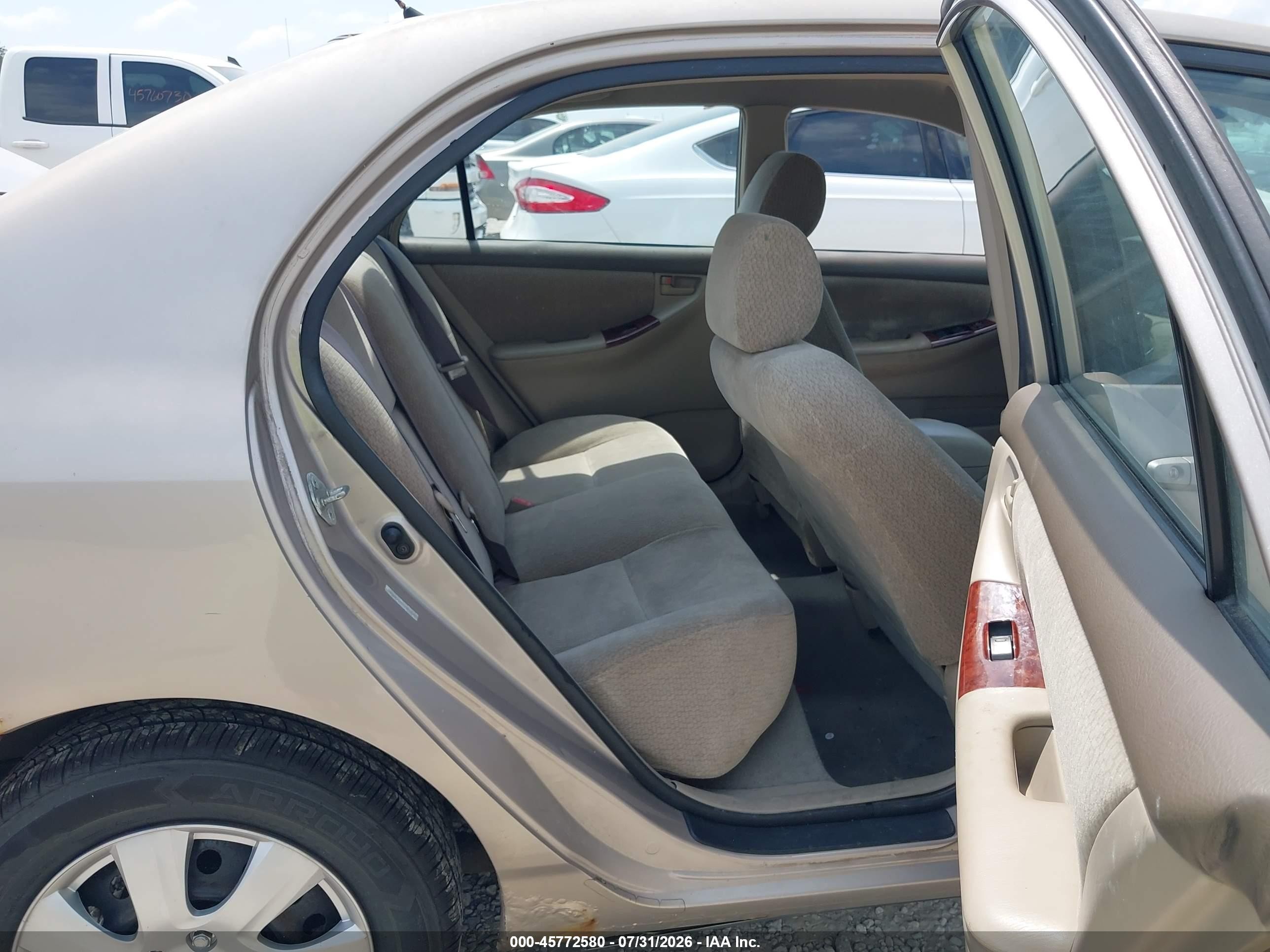 2003 Toyota Corolla Le Tan vin: 1NXBR32E83Z050601