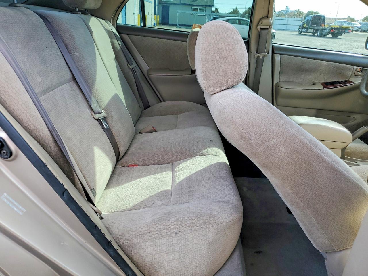 2004 Toyota Corolla Ce Gold vin: 1NXBR32E84Z217539