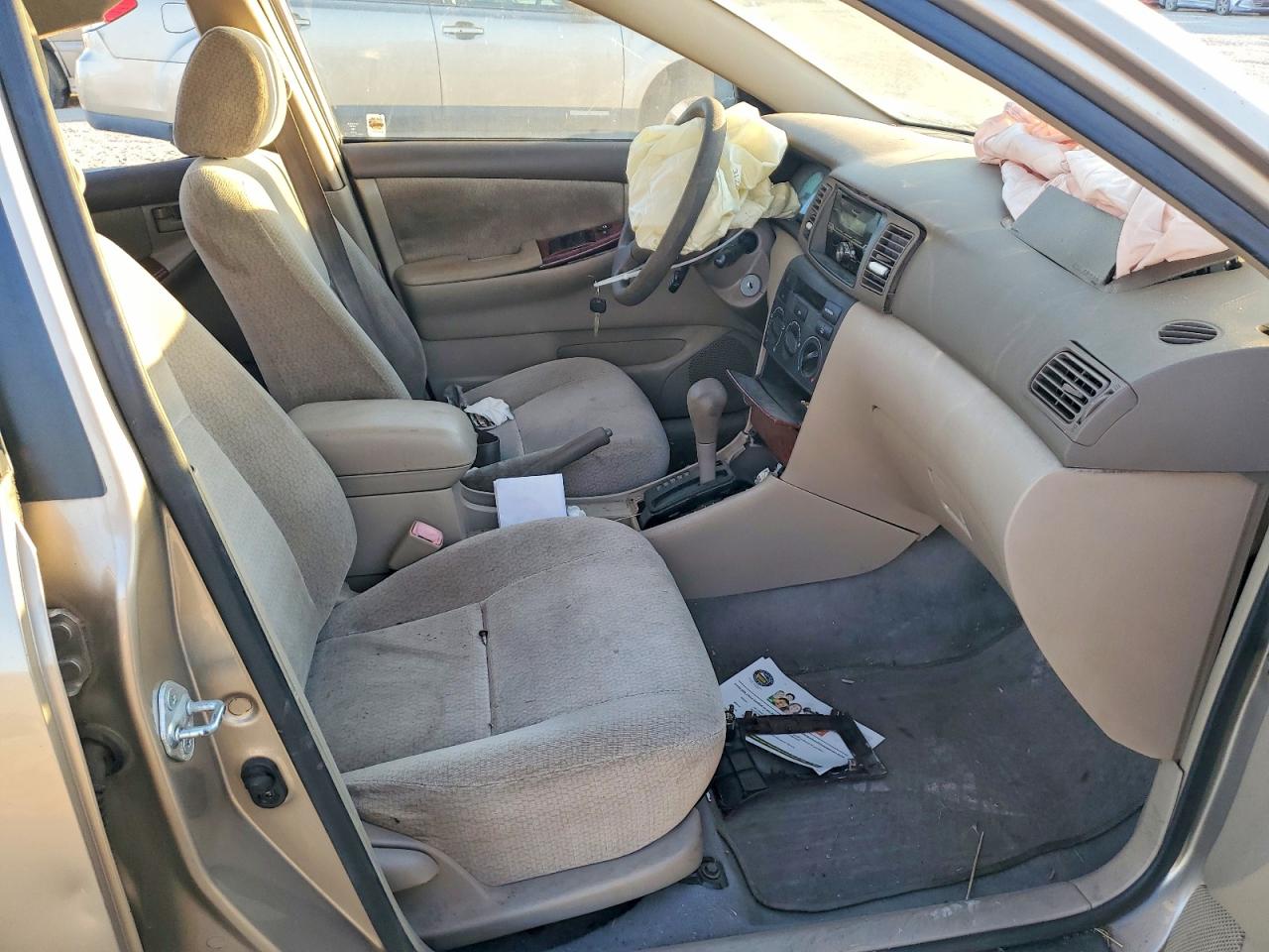 2004 Toyota Corolla Le Tan vin: 1NXBR32E84Z265736