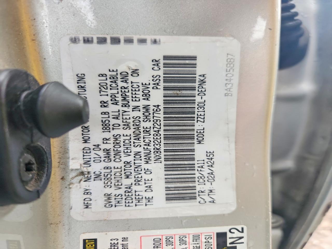 2004 Toyota Corolla Le Silver vin: 1NXBR32E84Z297764