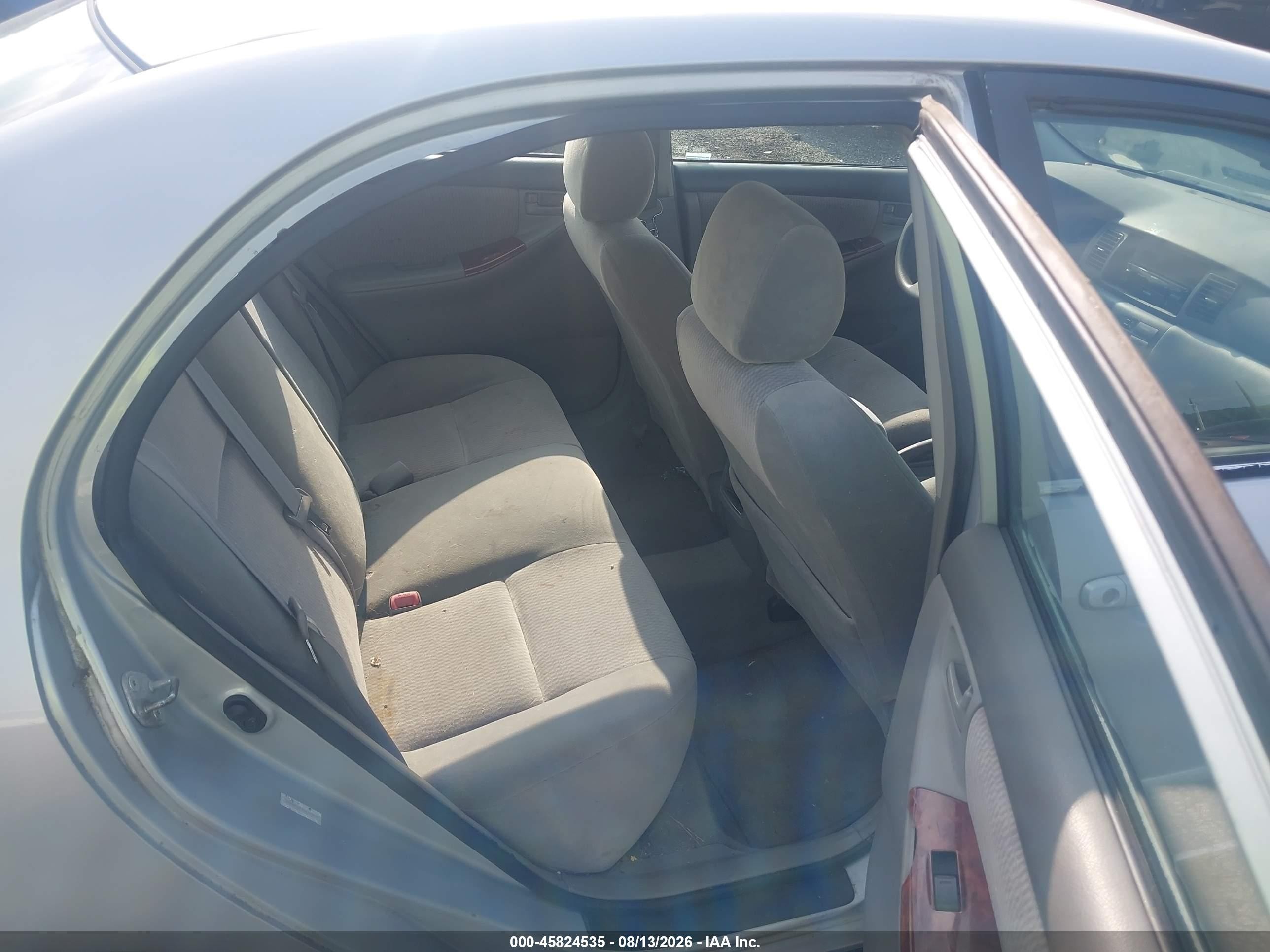 2005 Toyota Corolla Le Silver vin: 1NXBR32E85Z363585