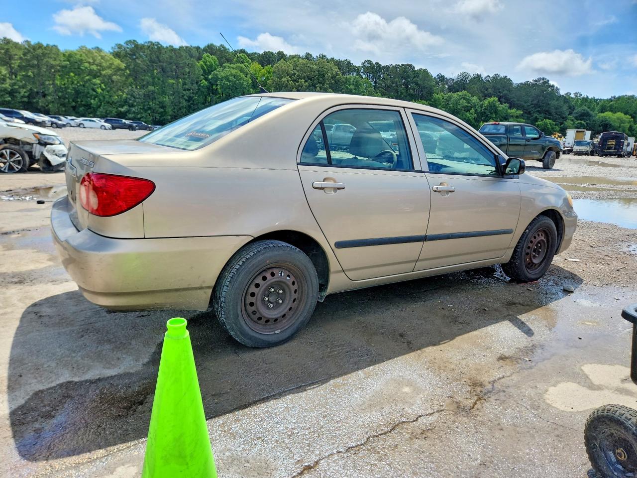 2005 Toyt Corolla Tan vin: 1NXBR32E85Z502887