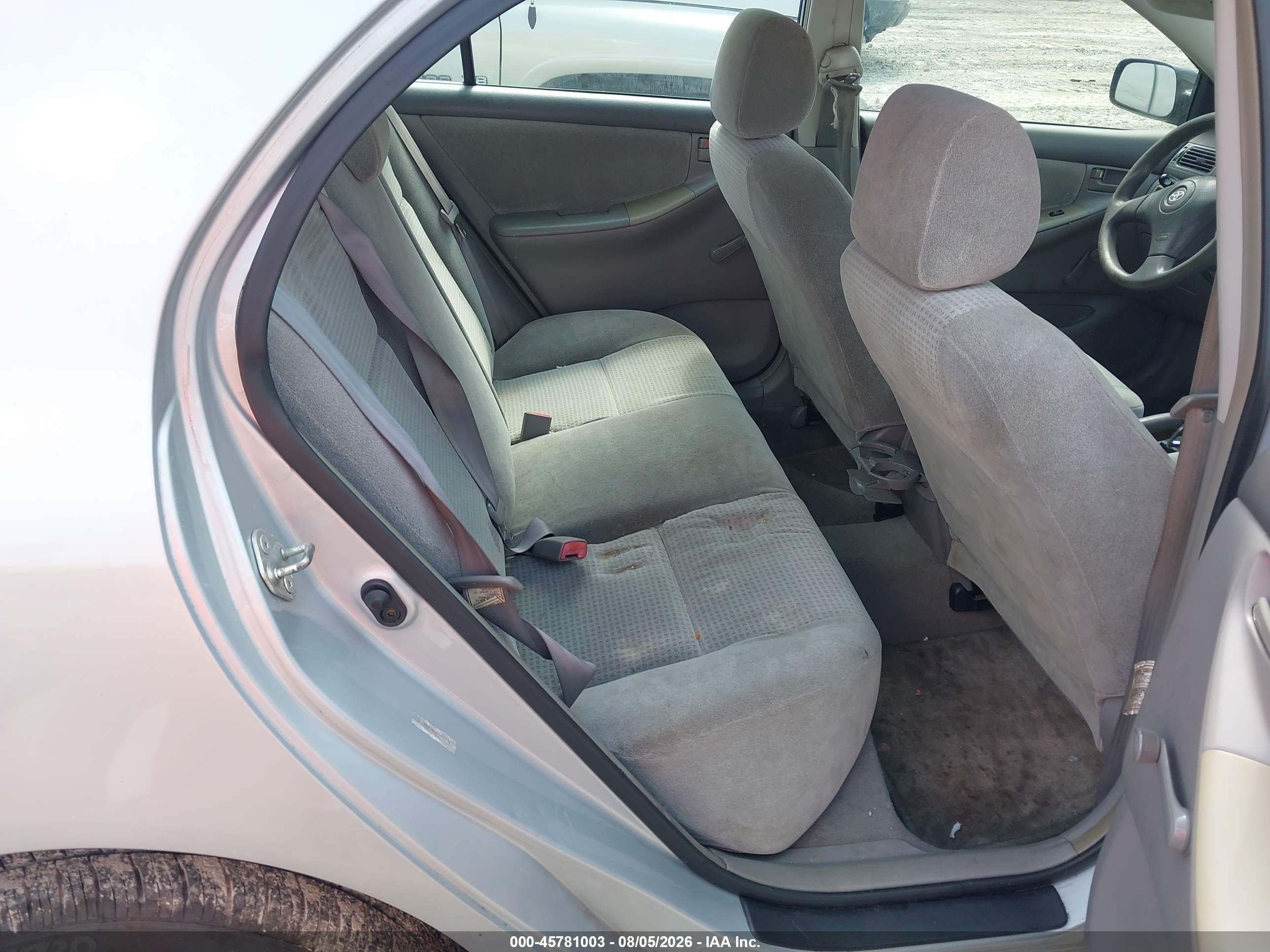 2005 Toyota Corolla Ce Серебряный vin: 1NXBR32E85Z530141