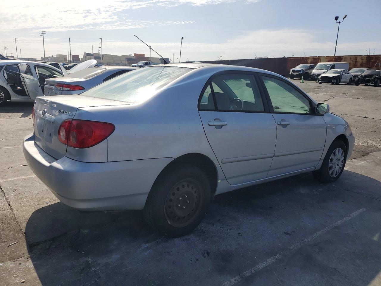 2005 Toyota Corolla Le Silver vin: 1NXBR32E85Z558957