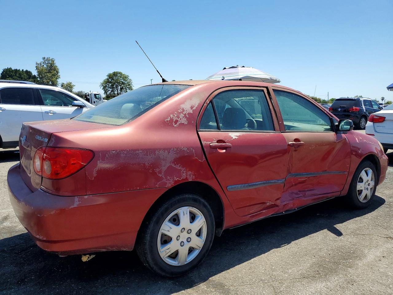 2007 Toyota Corolla Ce Red vin: 1NXBR32E87Z811813