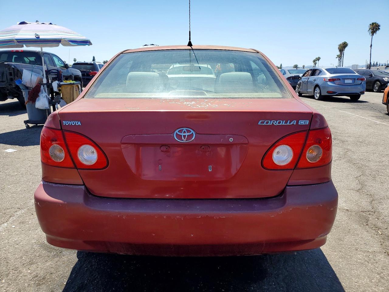 2007 Toyota Corolla Ce Red vin: 1NXBR32E87Z811813