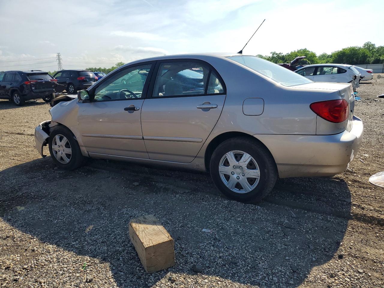 2003 Toyota Corolla Le Золотой vin: 1NXBR32E93Z092856