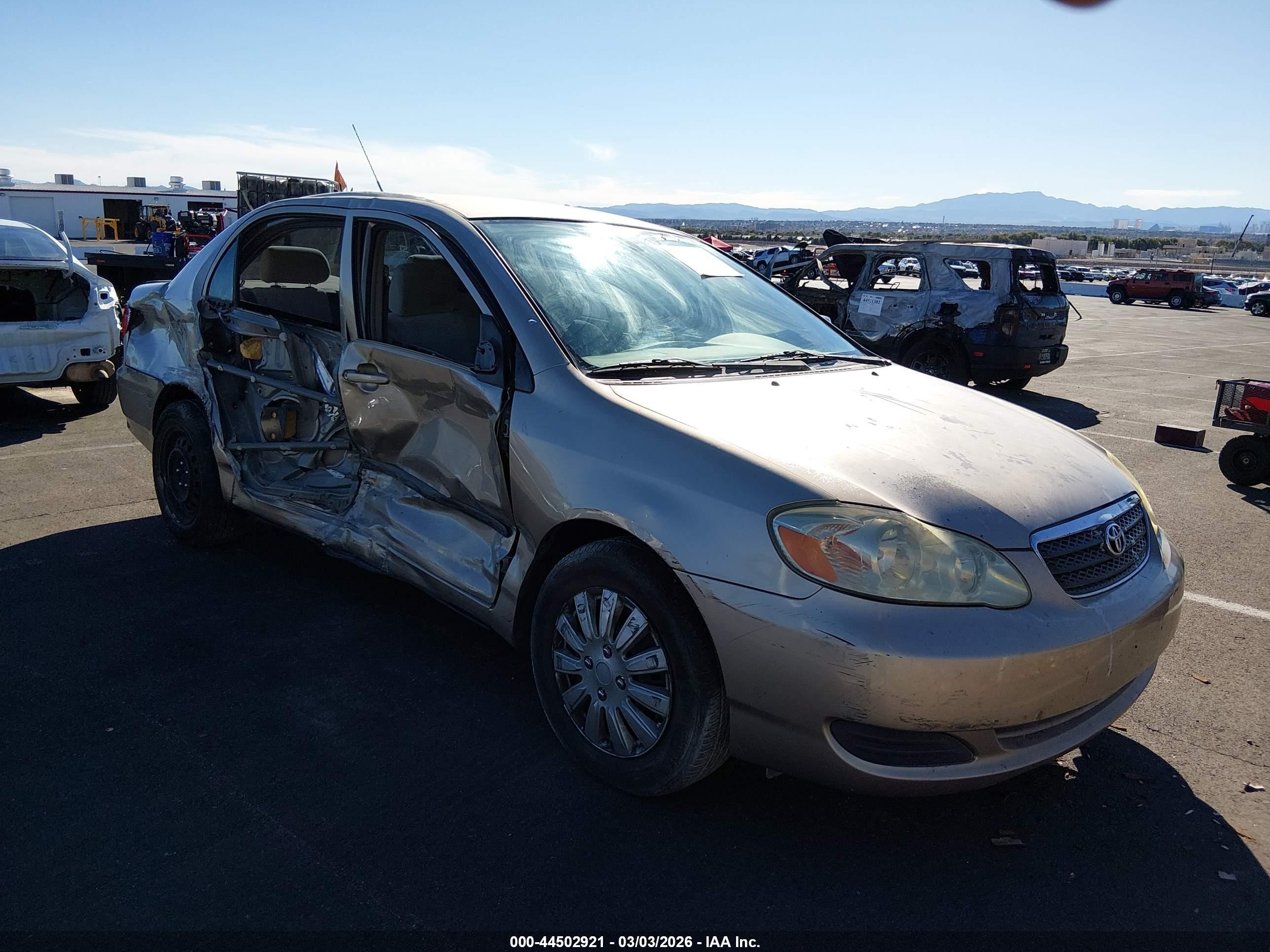 2005 Toyota Corolla Ce Gold vin: 1NXBR32E95Z463680