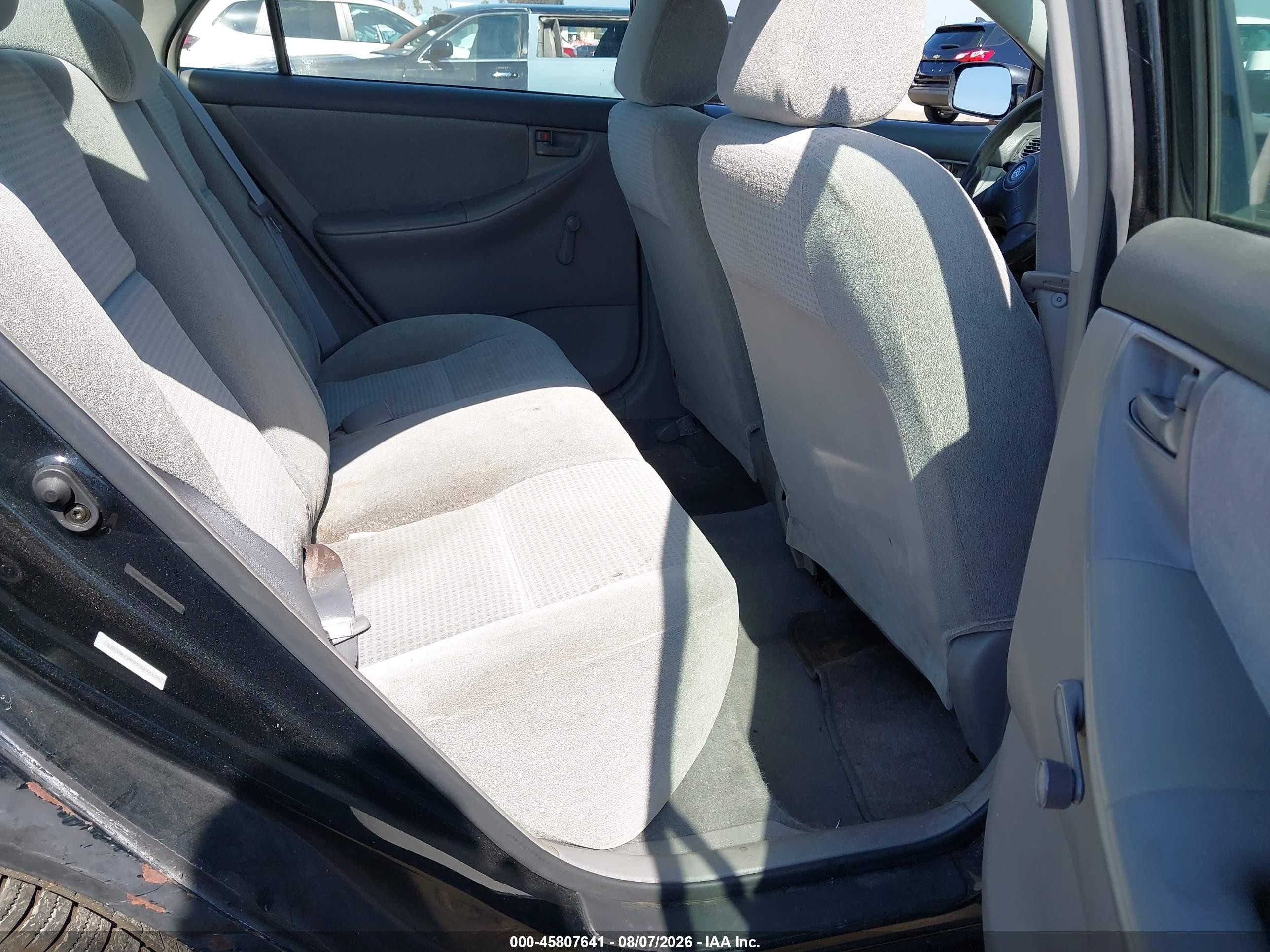 2005 Toyota Corolla Ce Black vin: 1NXBR32E95Z490071