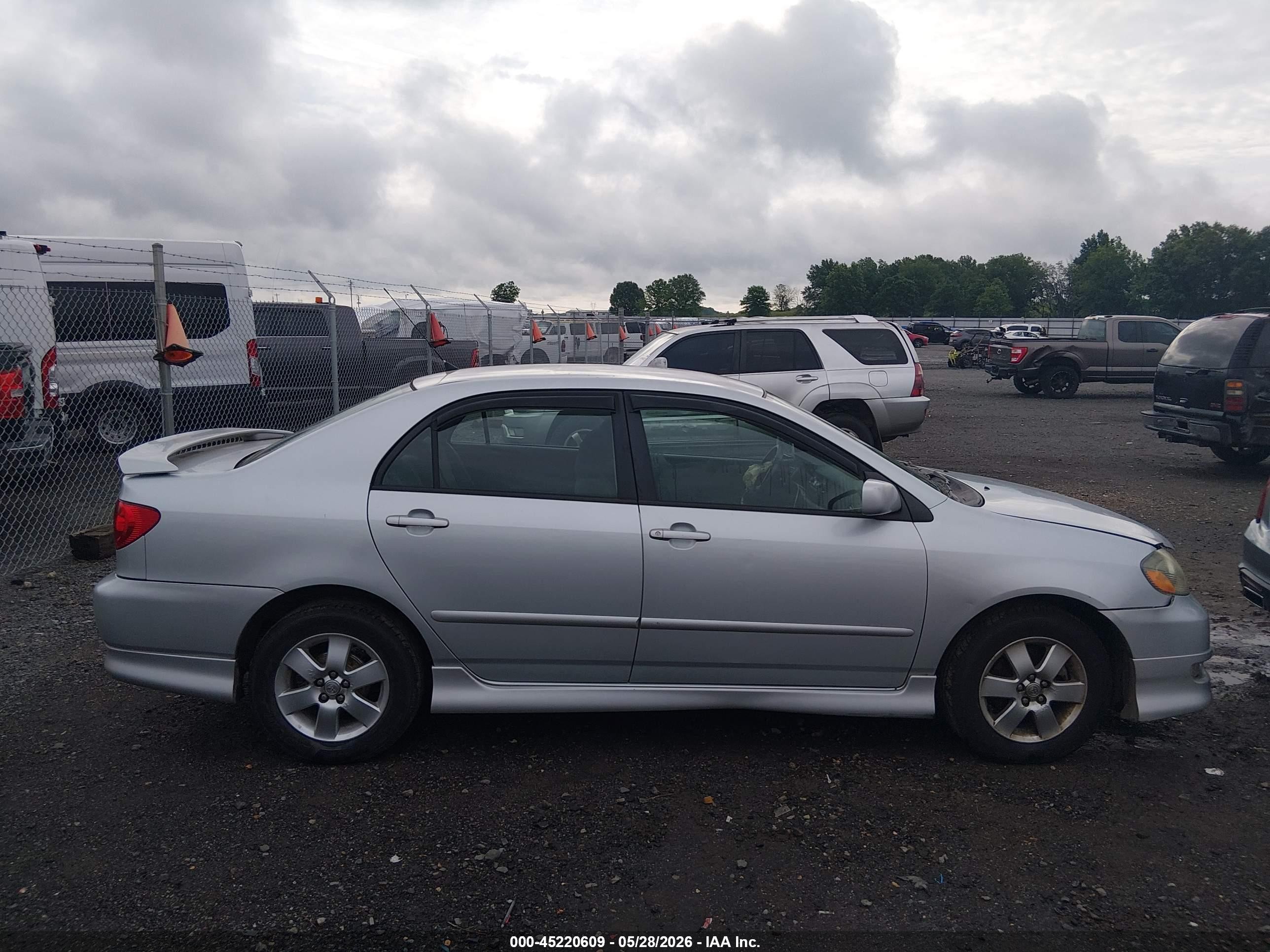 2007 Toyota Corolla S Silver vin: 1NXBR32E97Z812503