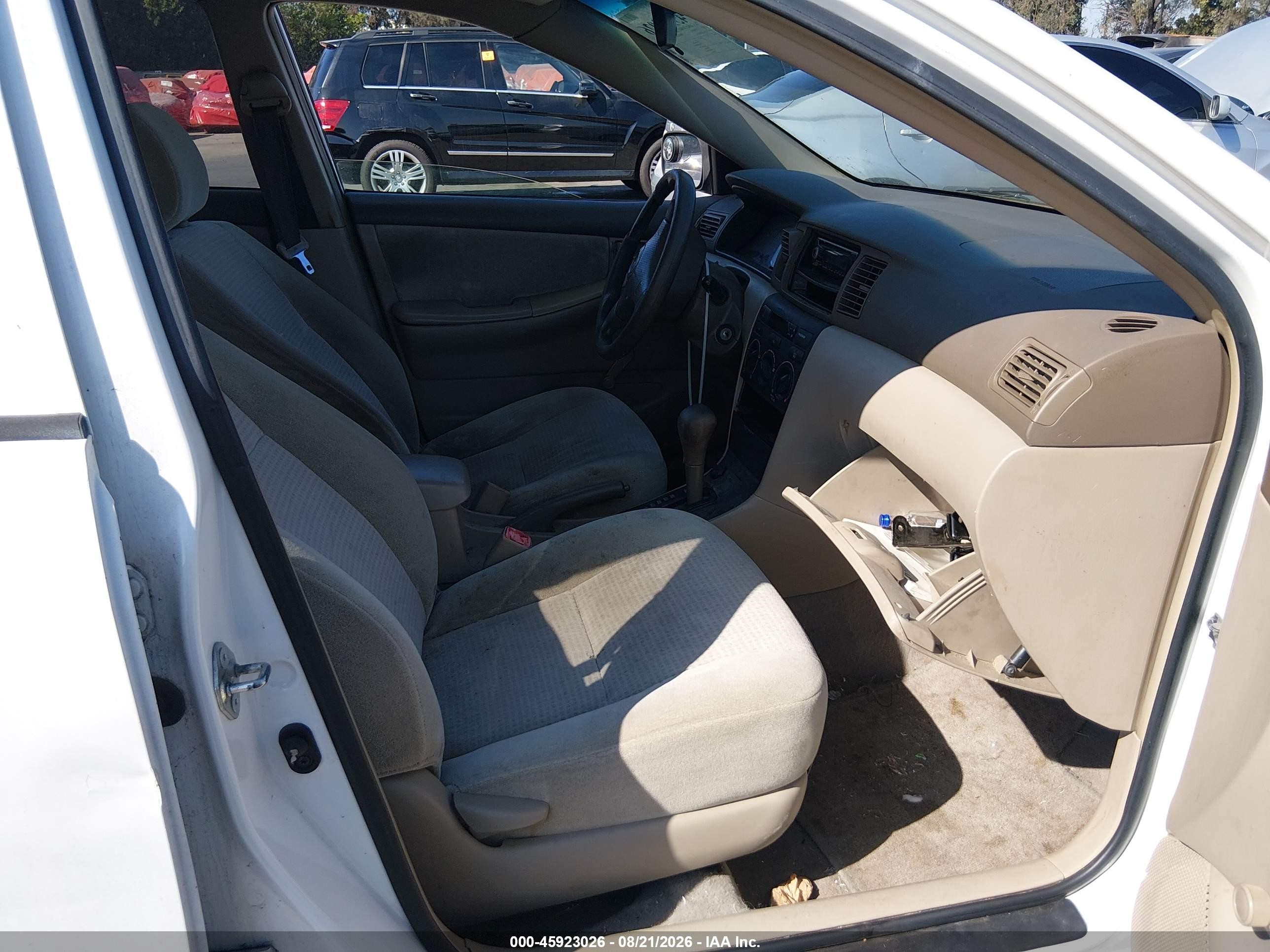 2007 Toyota Corolla Ce White vin: 1NXBR32E97Z882292