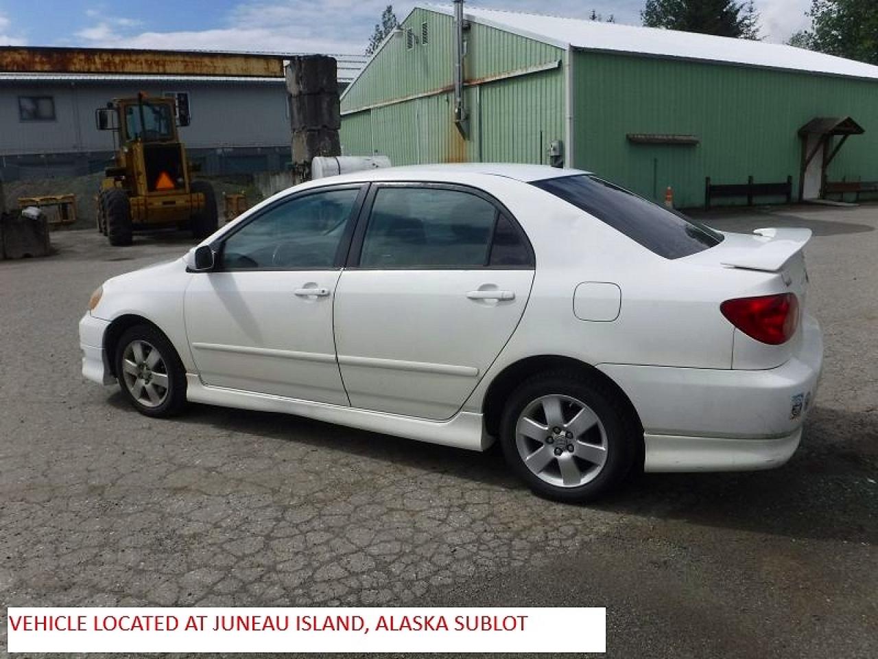 2008 Toyota Corolla S White vin: 1NXBR32E98Z025990