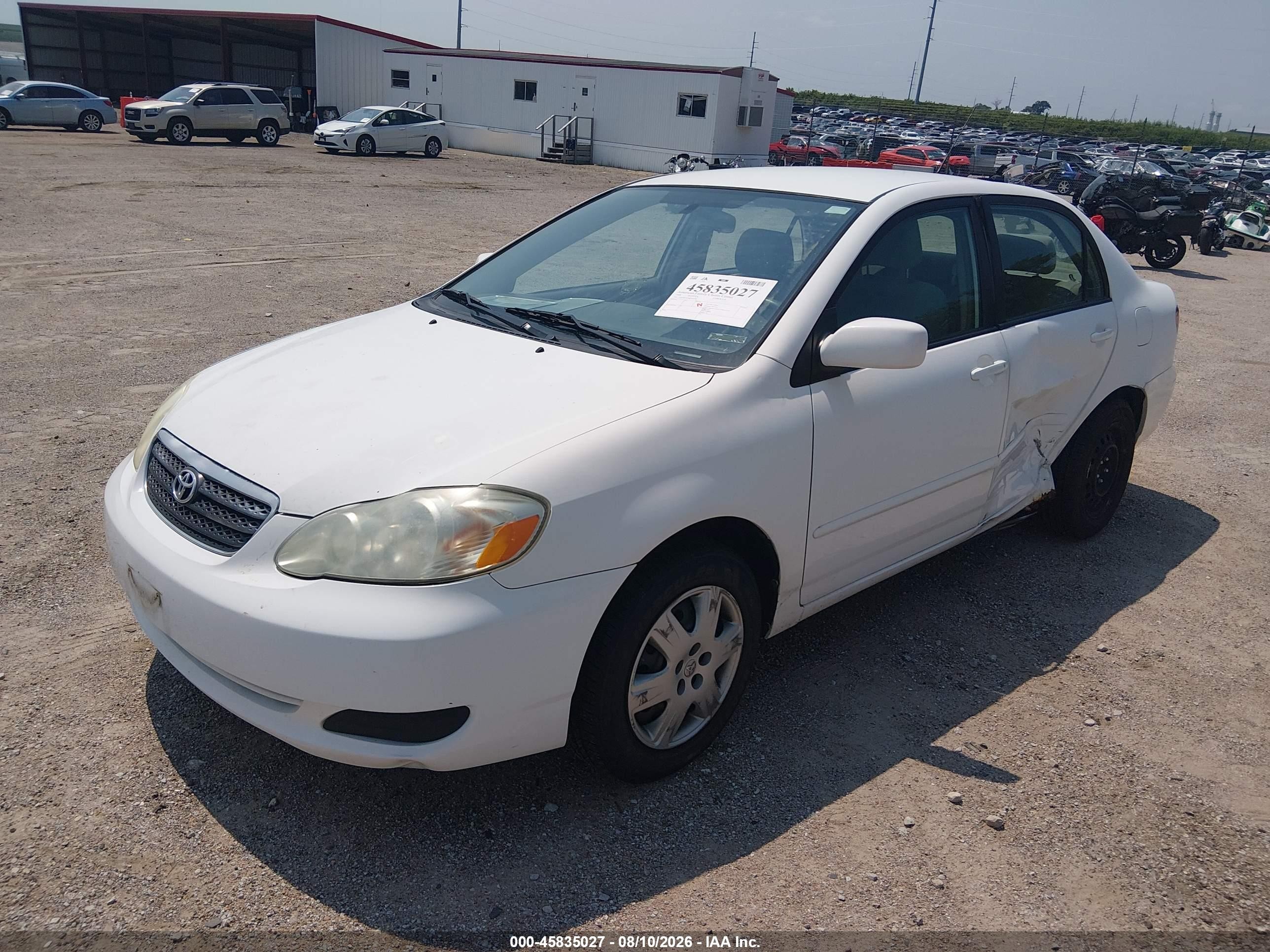 2008 Toyota Corolla Le White vin: 1NXBR32E98Z949359