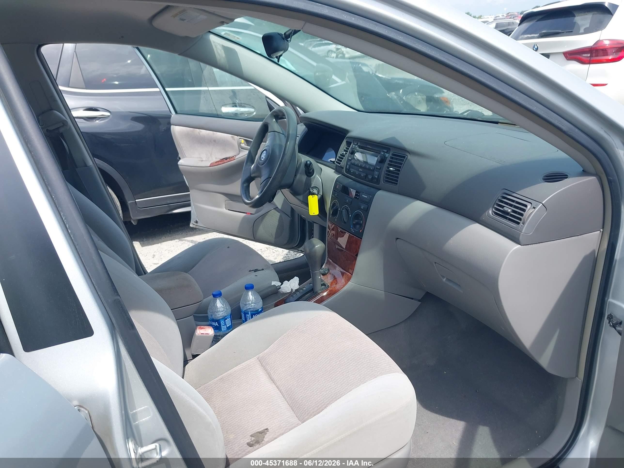 2008 Toyota Corolla Le Silver vin: 1NXBR32E98Z953363