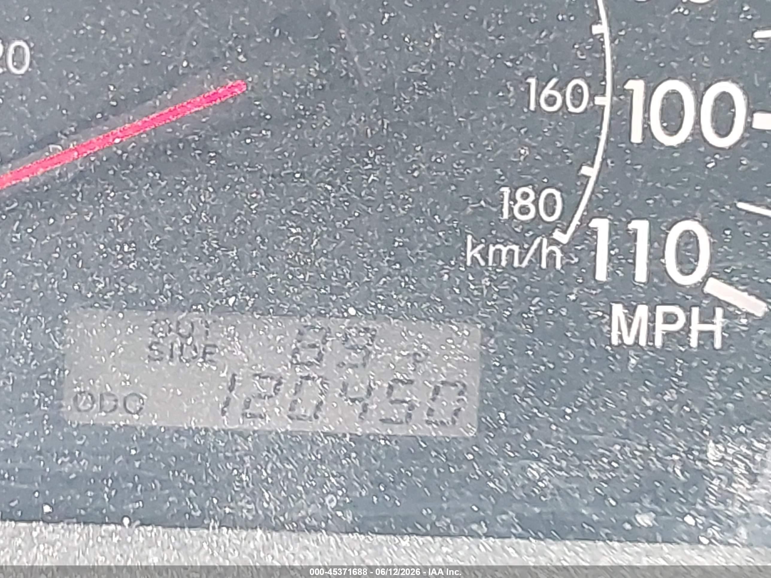 2008 Toyota Corolla Le Silver vin: 1NXBR32E98Z953363