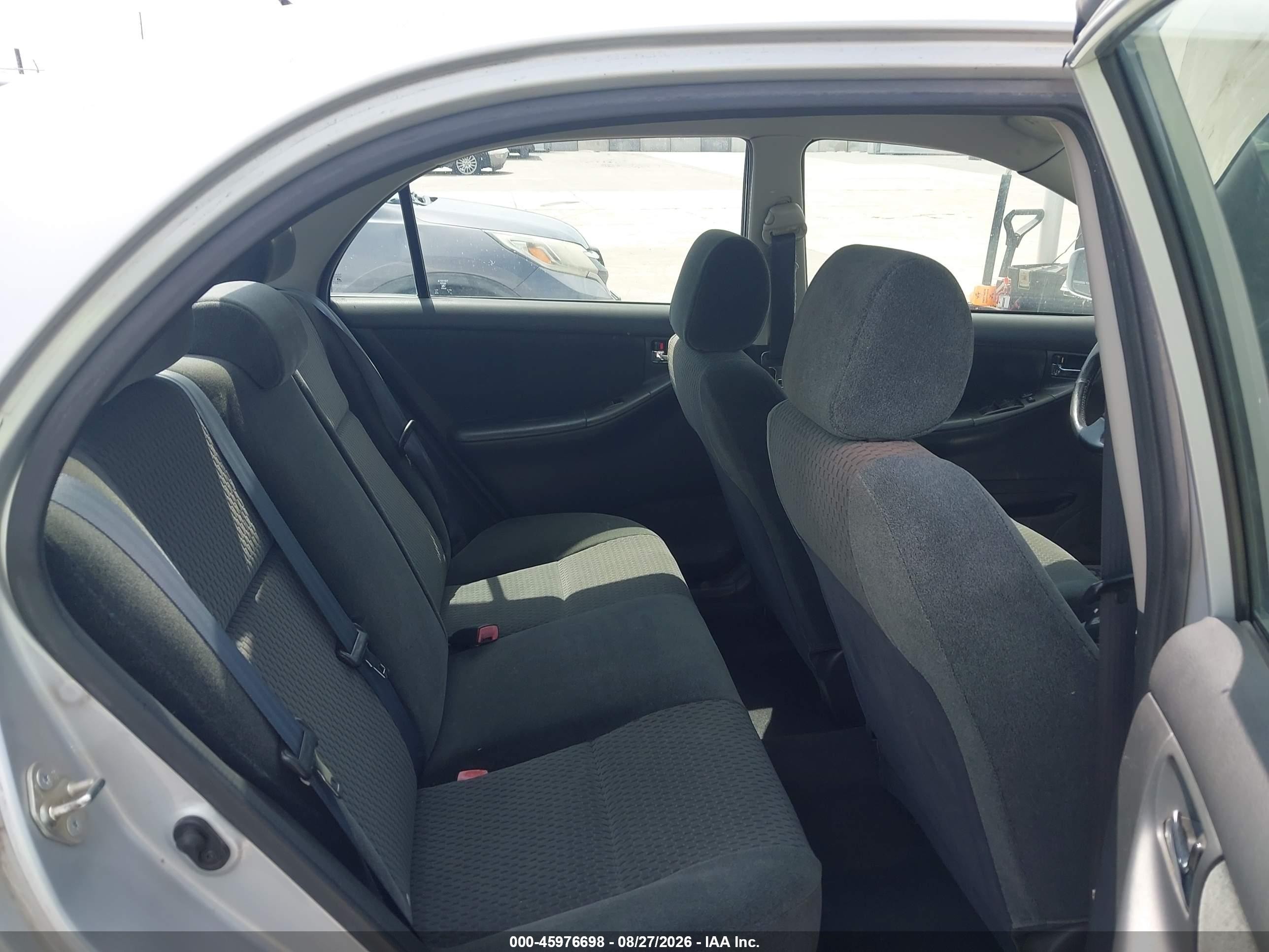 2008 Toyota Corolla S Silver vin: 1NXBR32E98Z972933