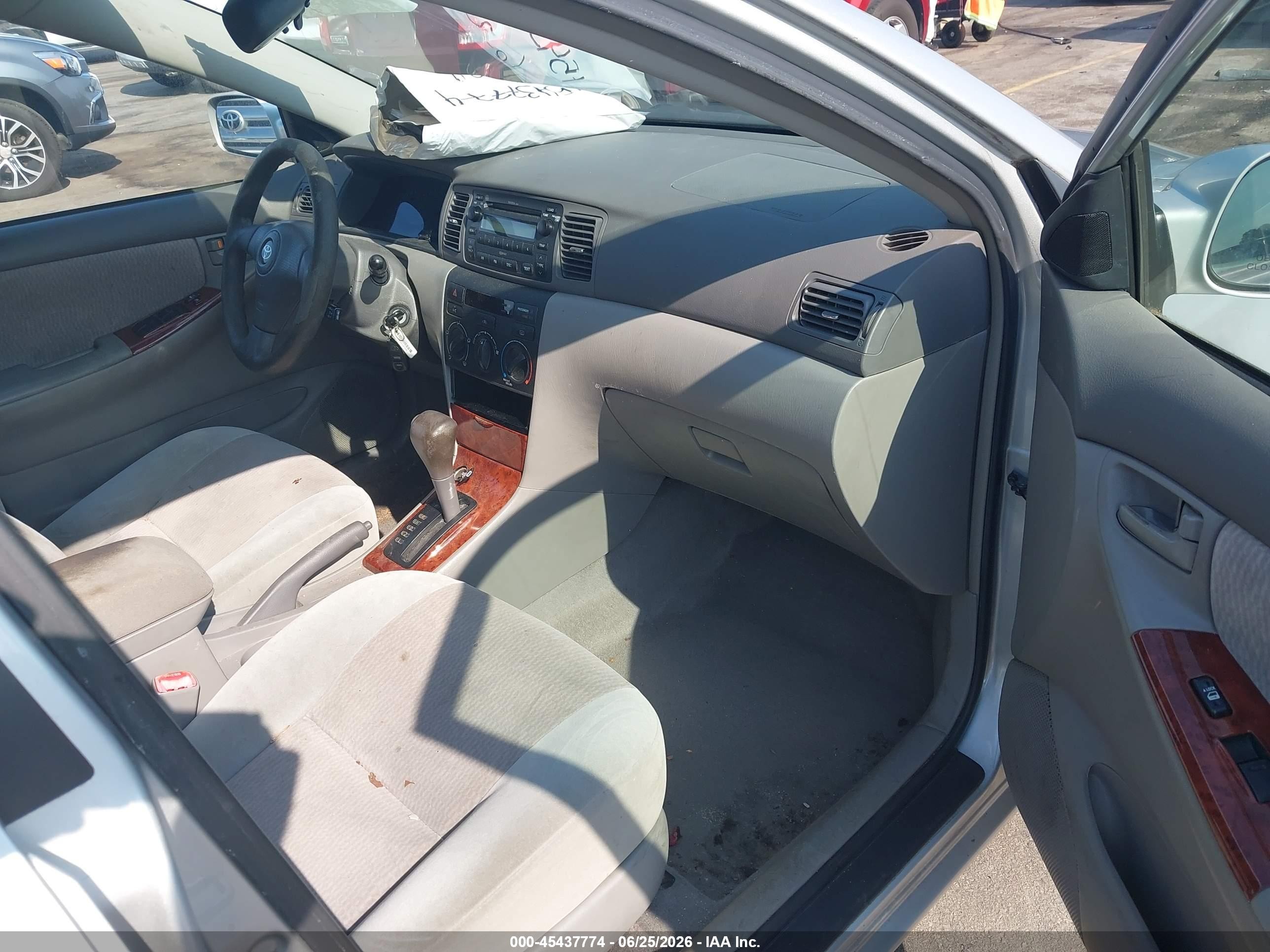 2008 Toyota Corolla Le Silver vin: 1NXBR32E98Z978487