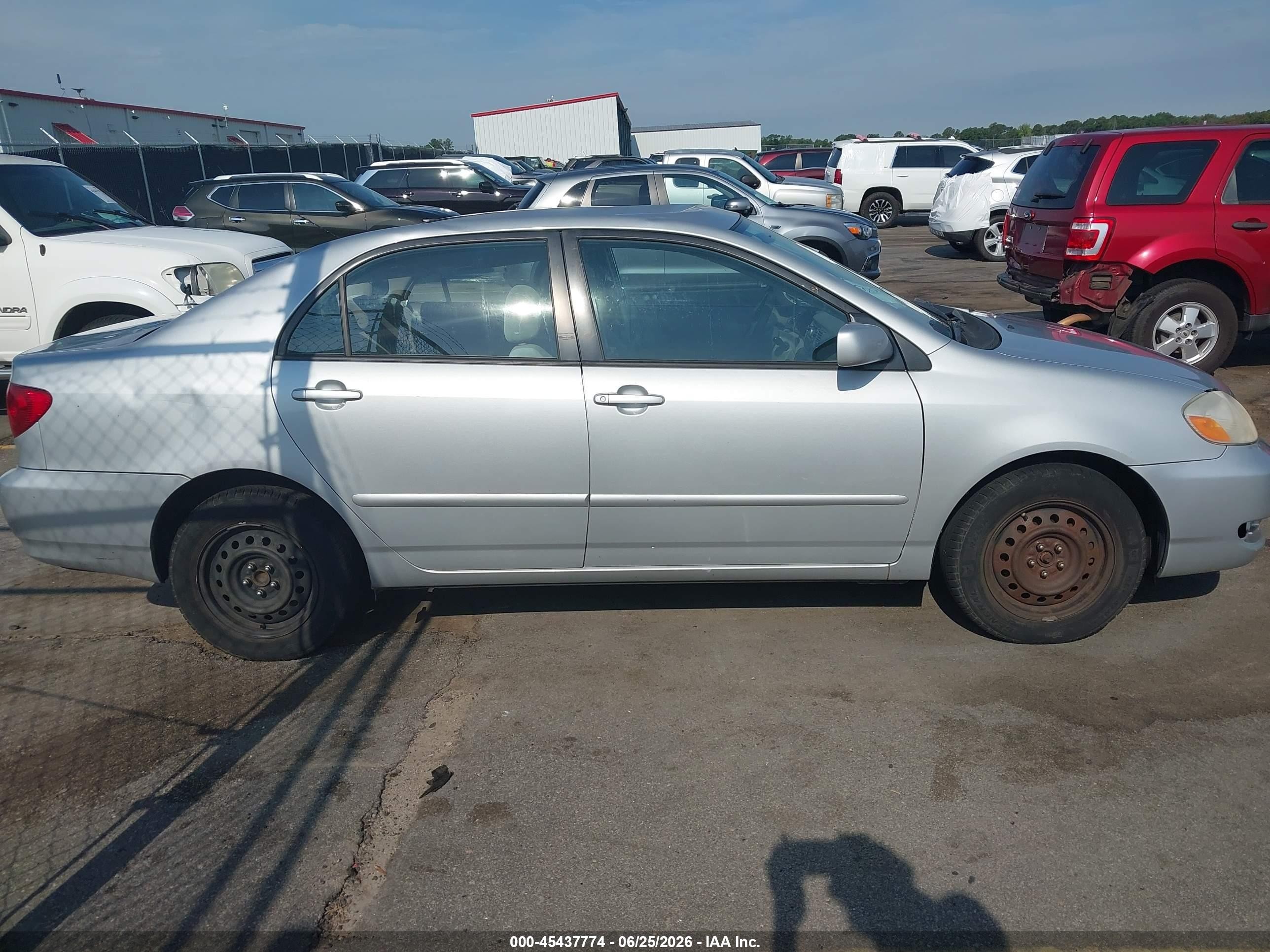 2008 Toyota Corolla Le Silver vin: 1NXBR32E98Z978487