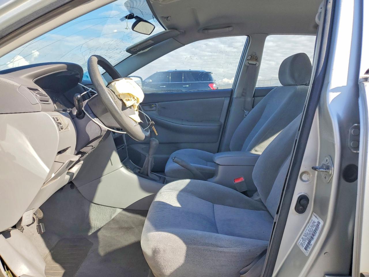 2003 Toyota Corolla Ce Silver vin: 1NXBR32EX3Z096401