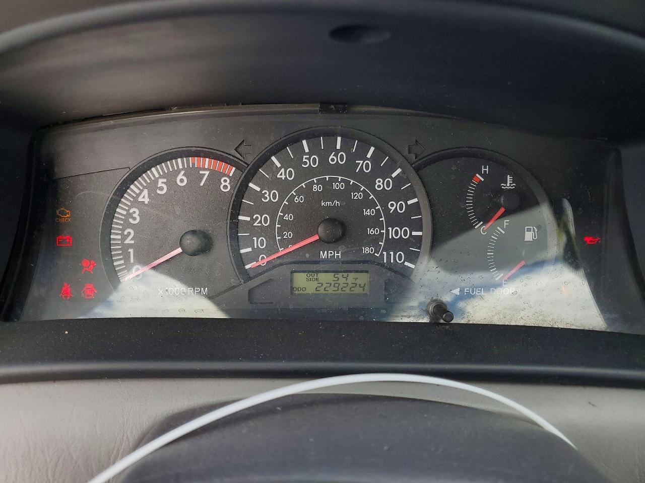 2003 Toyota Corolla Ce Silver vin: 1NXBR32EX3Z096401
