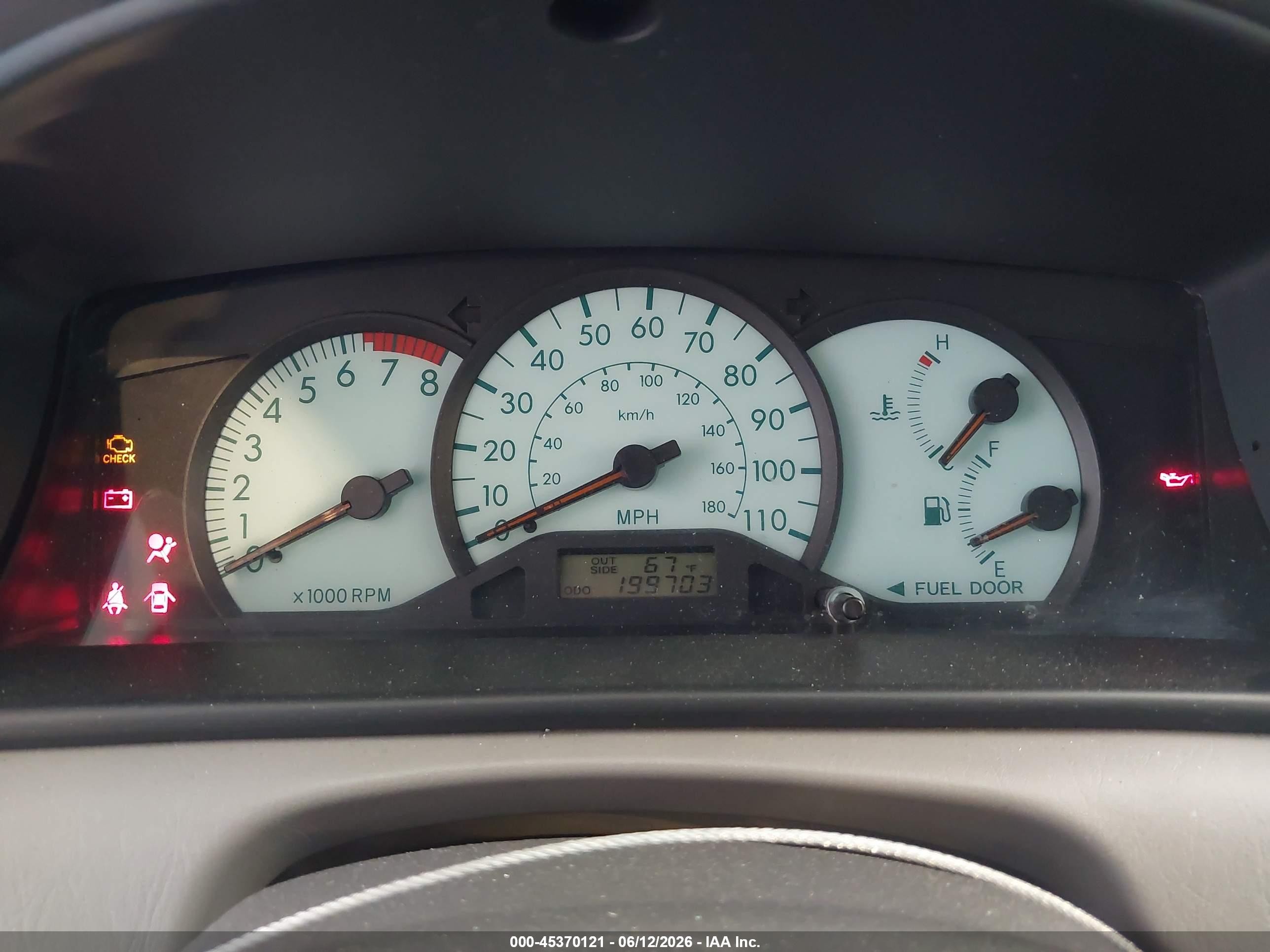 2004 Toyota Corolla Le Gray vin: 1NXBR32EX4Z210513