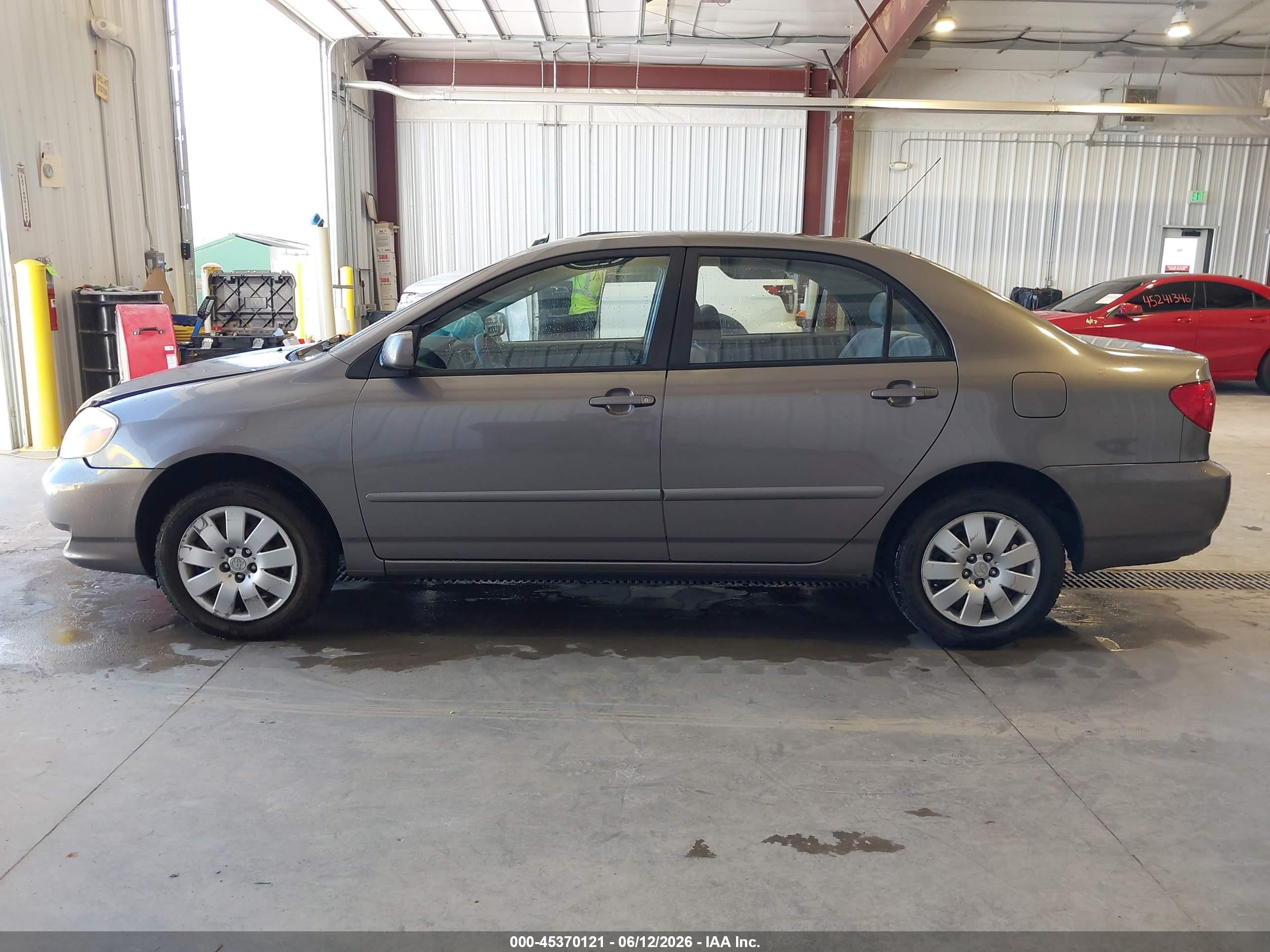 2004 Toyota Corolla Le Gray vin: 1NXBR32EX4Z210513