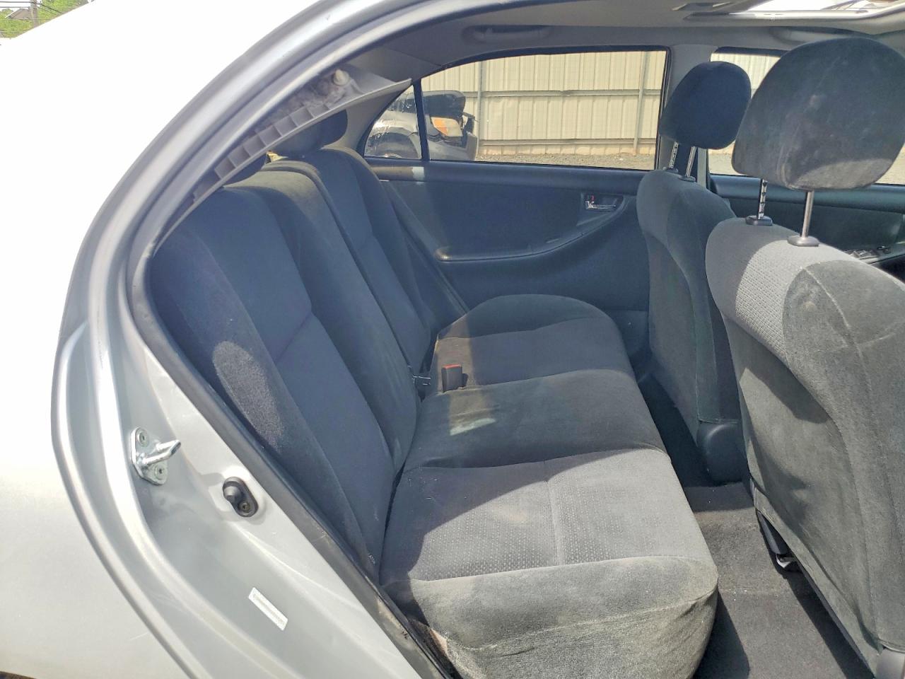 2004 Toyota Corolla S Silver vin: 1NXBR32EX4Z219731