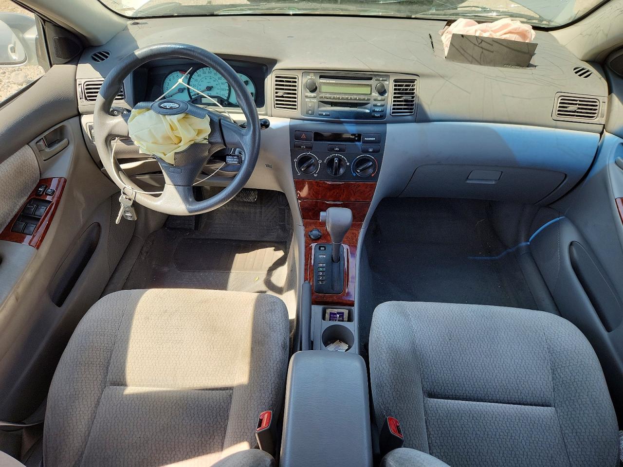 2004 Toyota Corolla Le Silver vin: 1NXBR32EX4Z243916