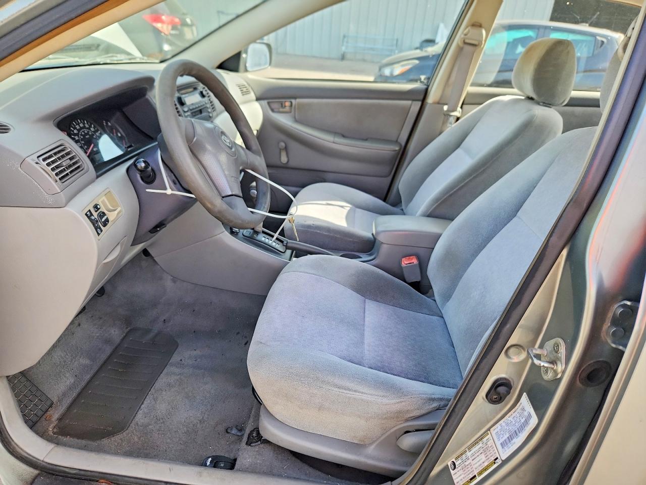 2004 Toyota Corolla Ce Silver vin: 1NXBR32EX4Z256360