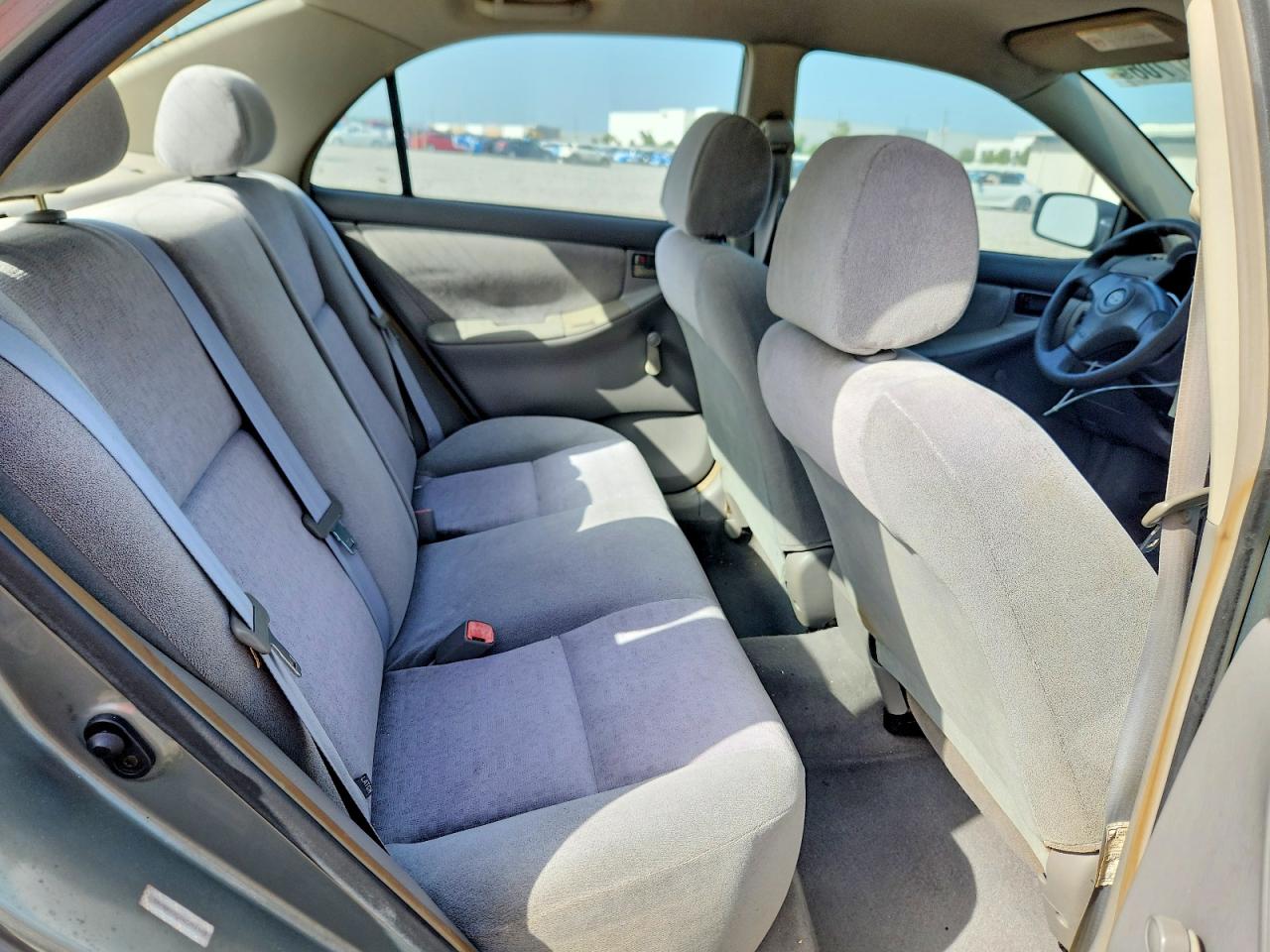 2004 Toyota Corolla Ce Silver vin: 1NXBR32EX4Z256360