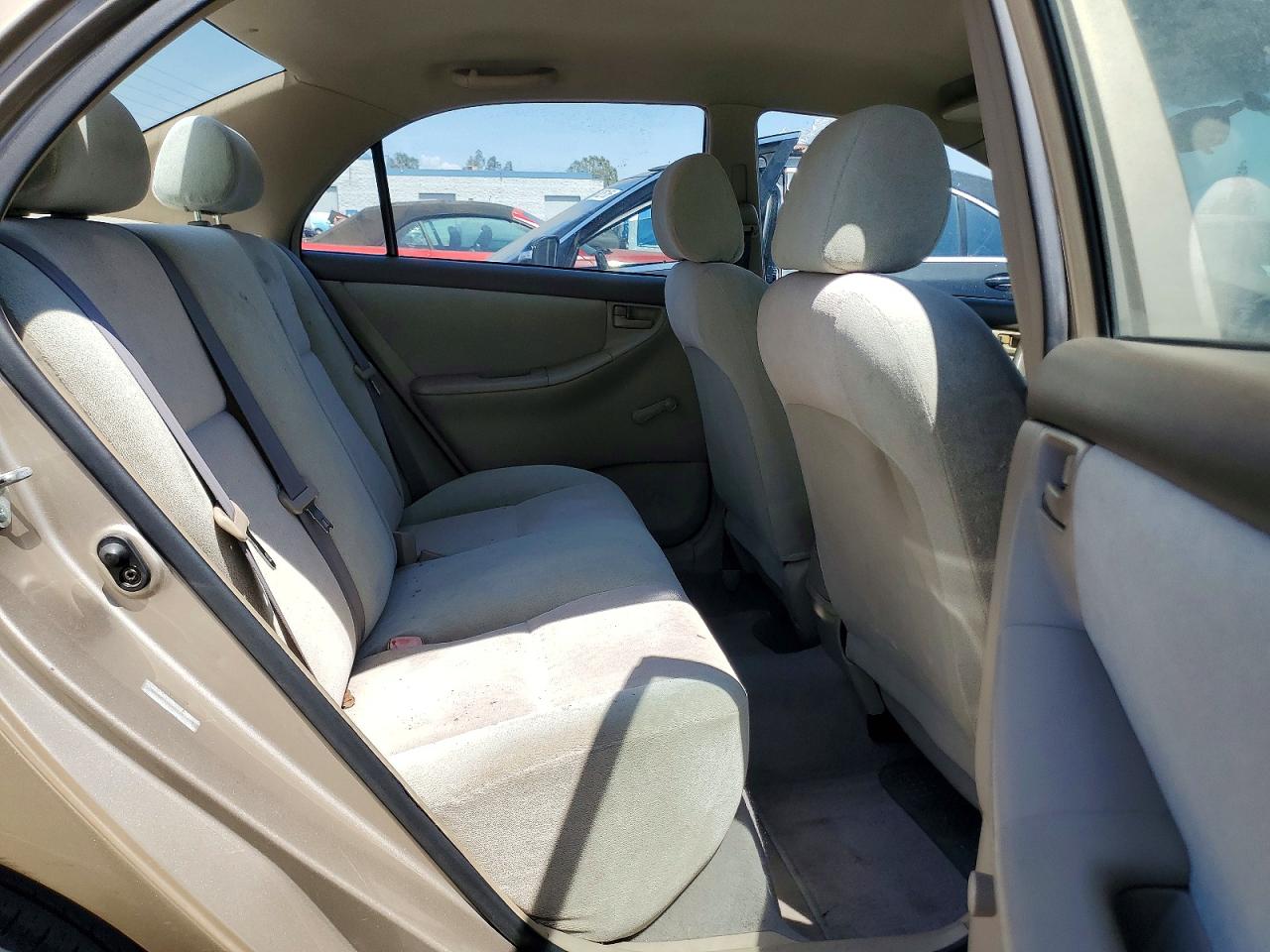 2004 Toyota Corolla Ce Beige vin: 1NXBR32EX4Z257699