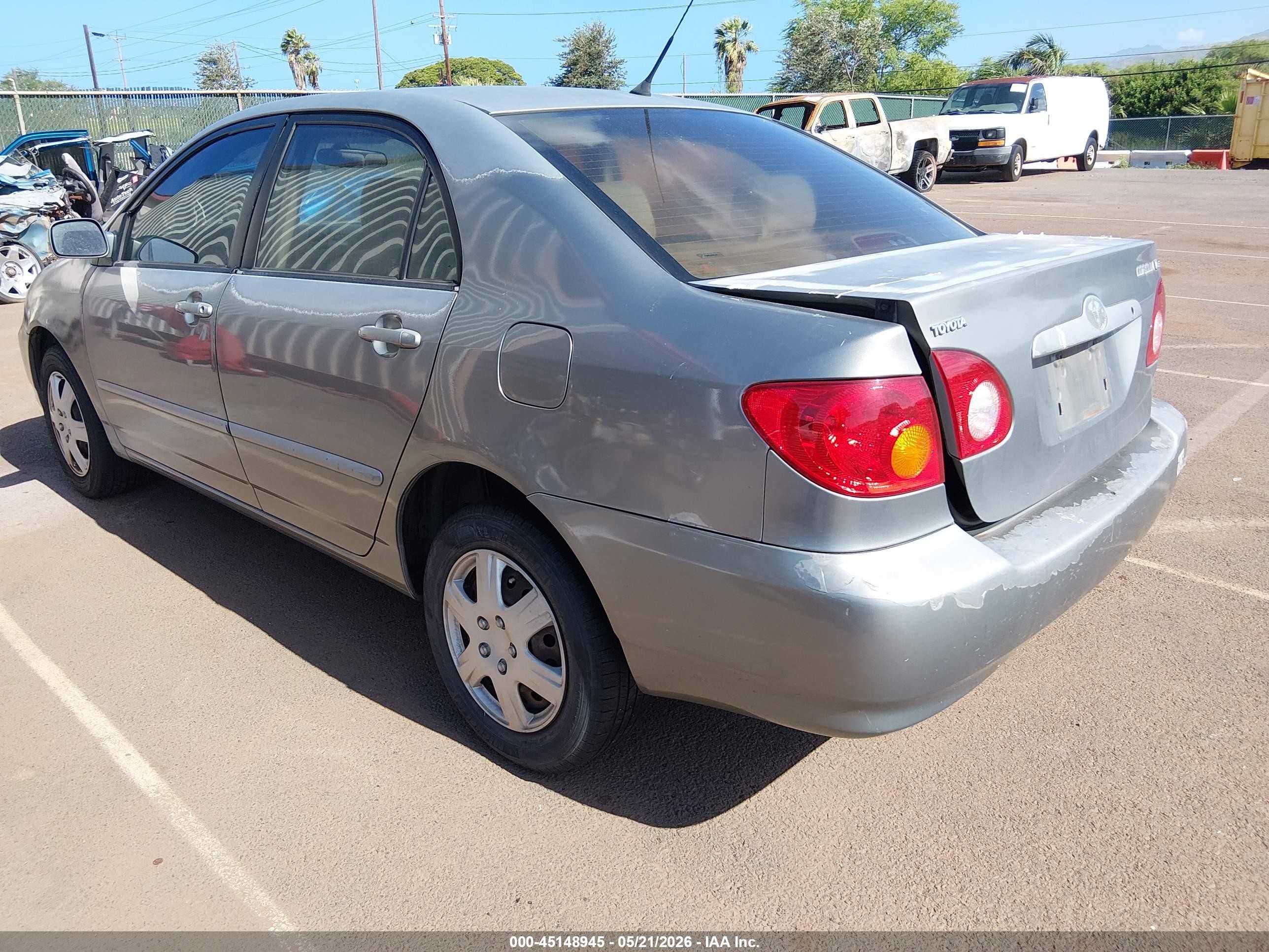 2004 Toyota Corolla Le Серебряный vin: 1NXBR32EX4Z273918