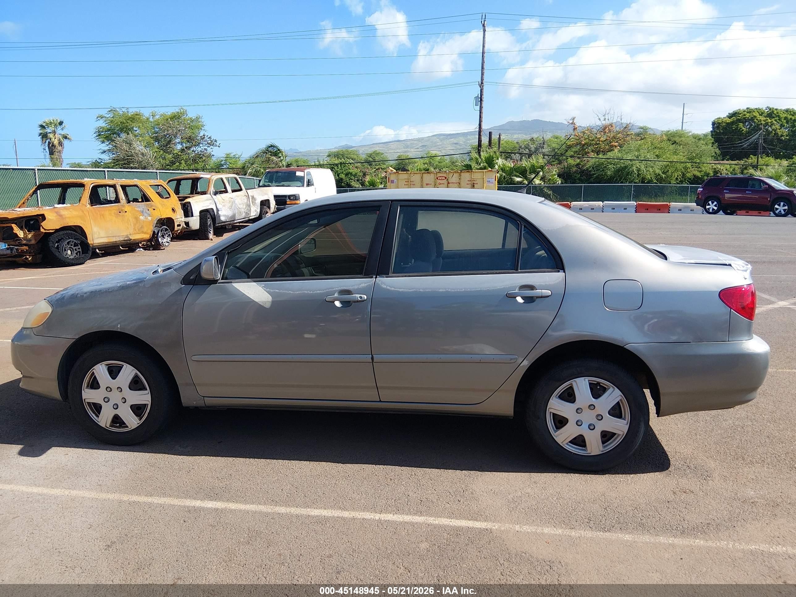 2004 Toyota Corolla Le Серебряный vin: 1NXBR32EX4Z273918