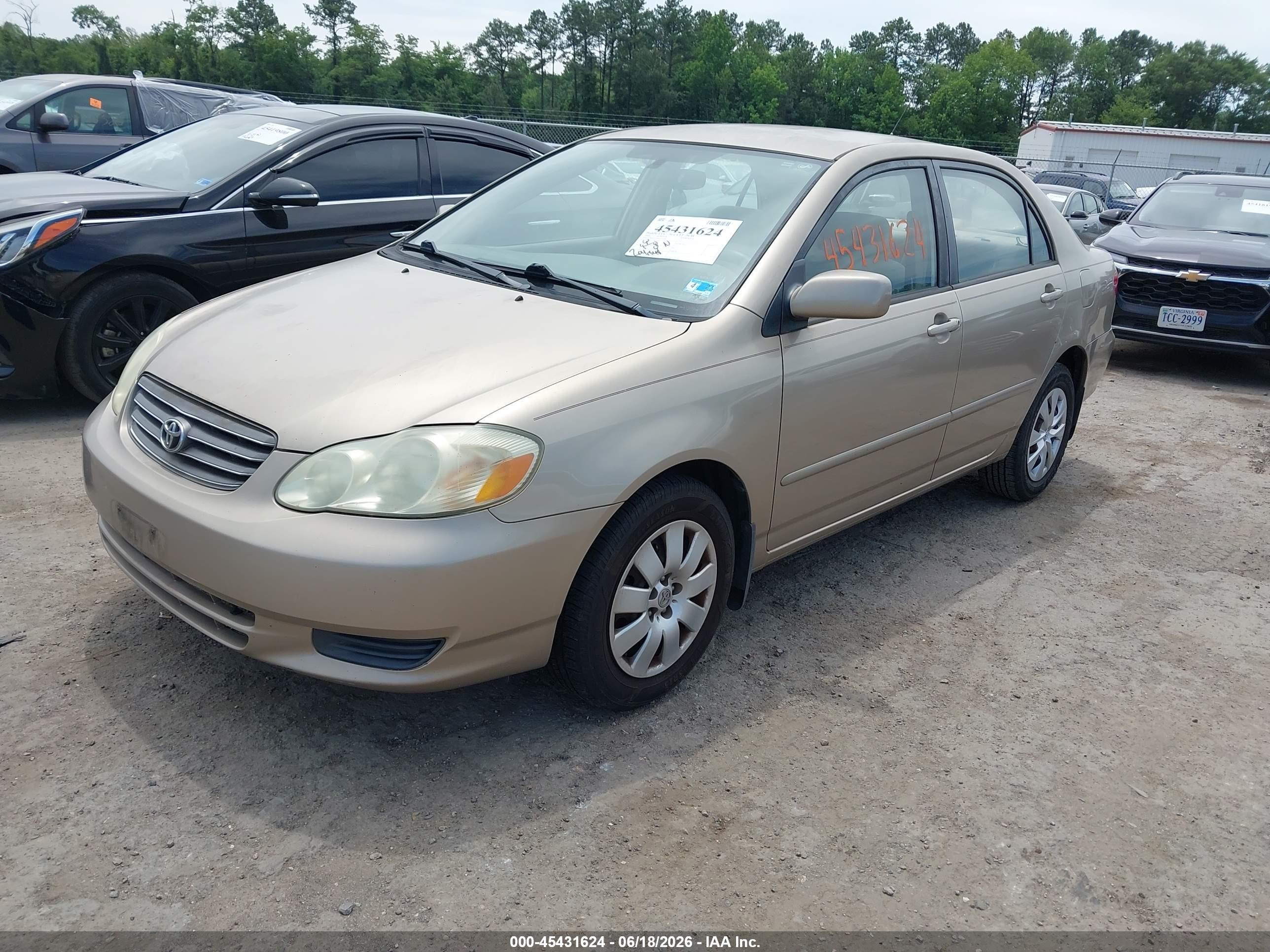 2004 Toyota Corolla Le Gold vin: 1NXBR32EX4Z315696