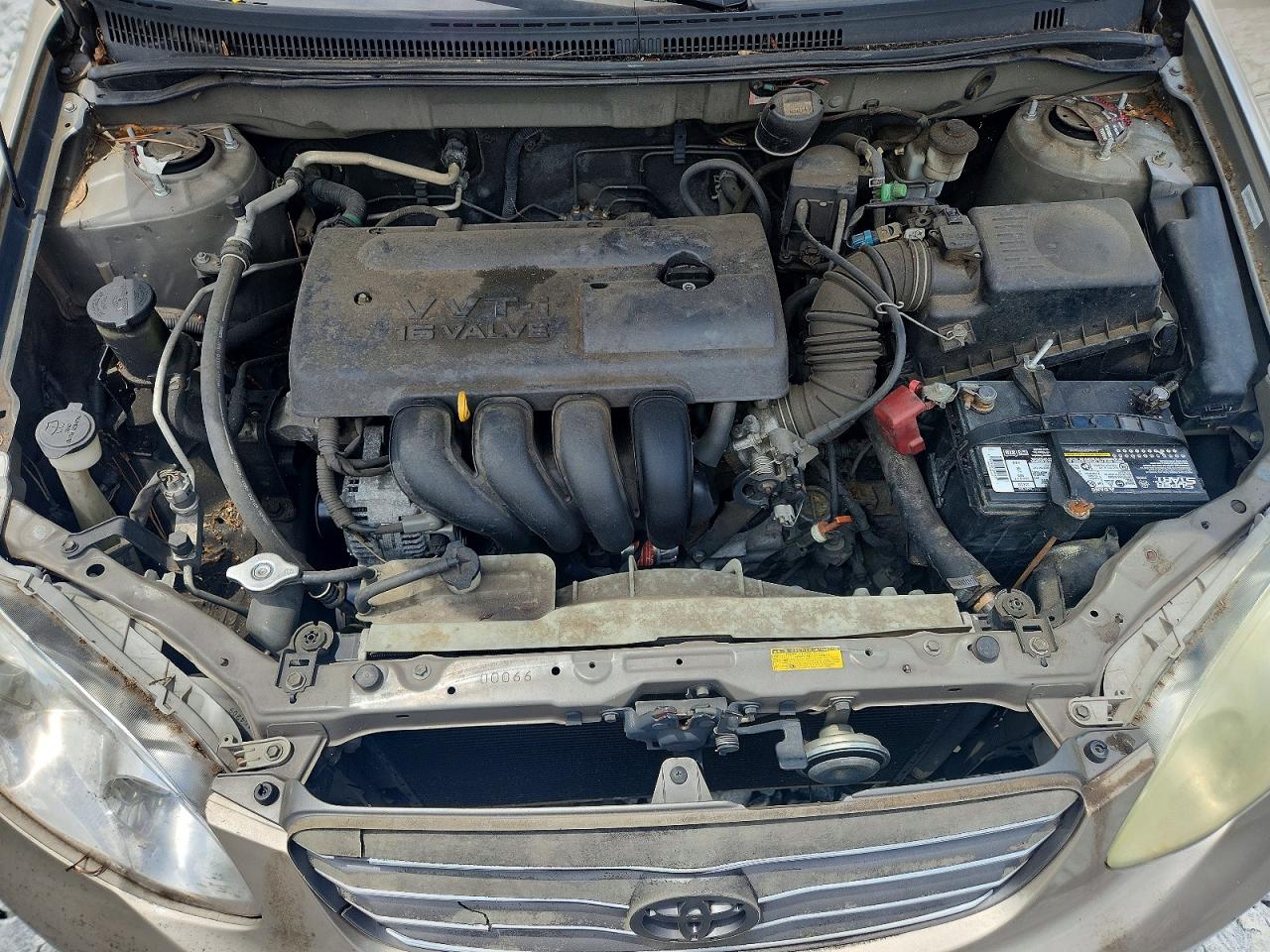 2004 Toyota Corolla Le Золотой vin: 1NXBR32EX4Z318100